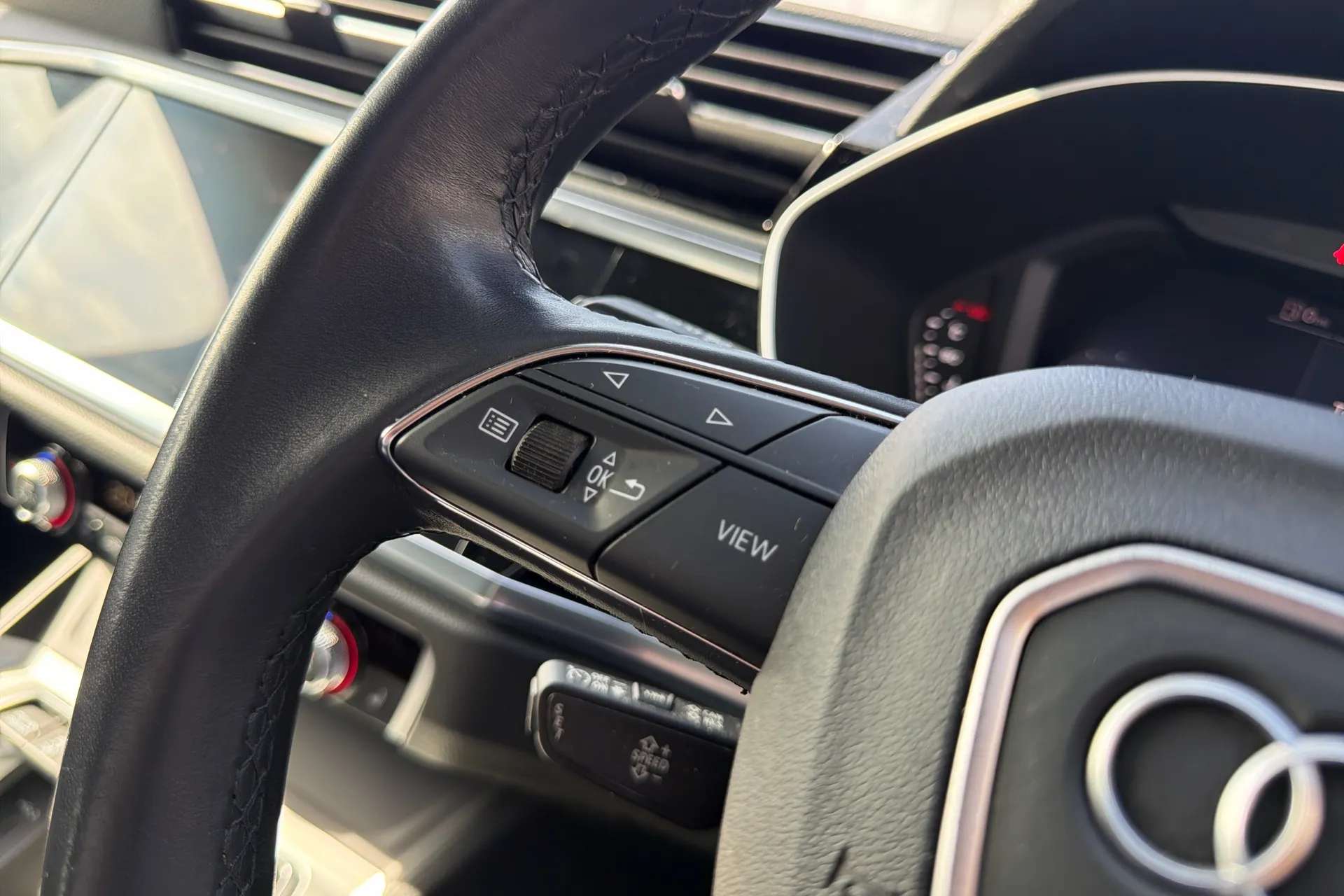 2023 AUDI Q3 2023 AUDI Q3
