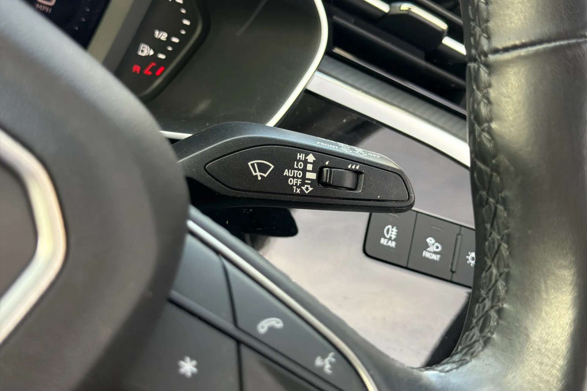 2023 AUDI Q3 2023 AUDI Q3