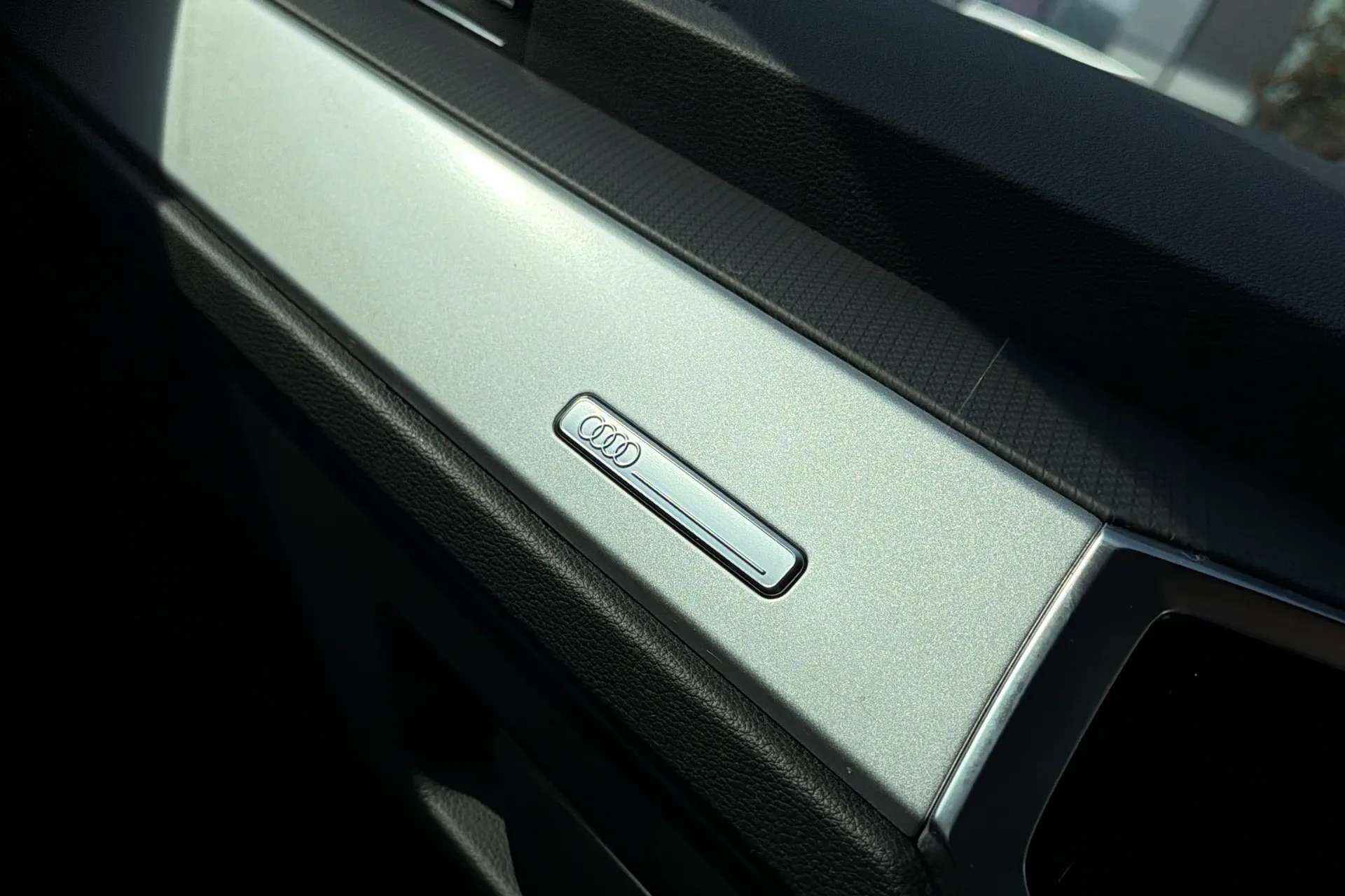 2023 AUDI Q3 2023 AUDI Q3