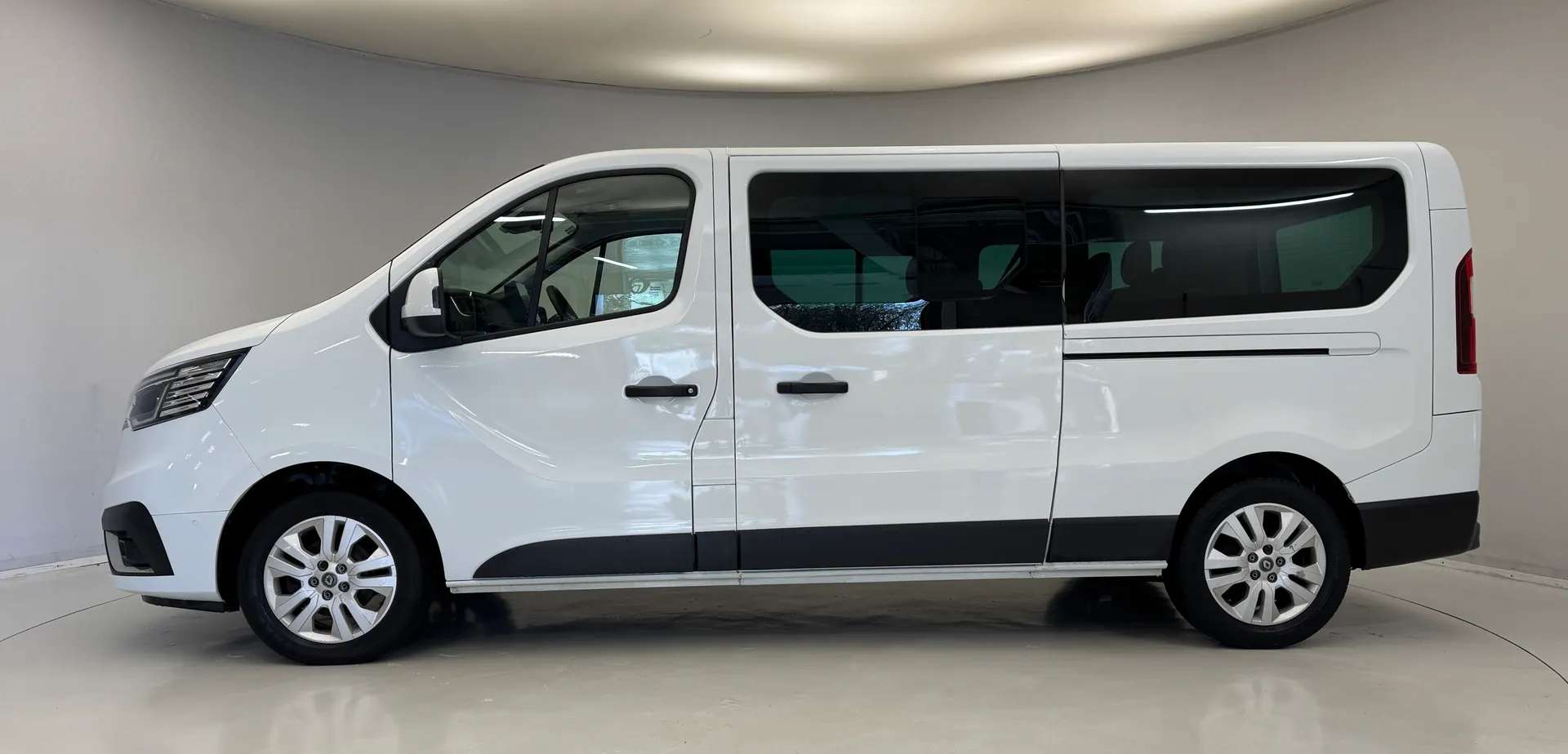 2023 RENAULT TRAFIC 2023 RENAULT TRAFIC