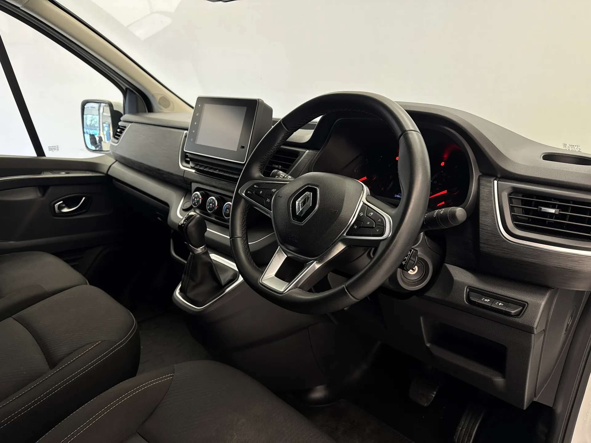 2023 RENAULT TRAFIC 2023 RENAULT TRAFIC