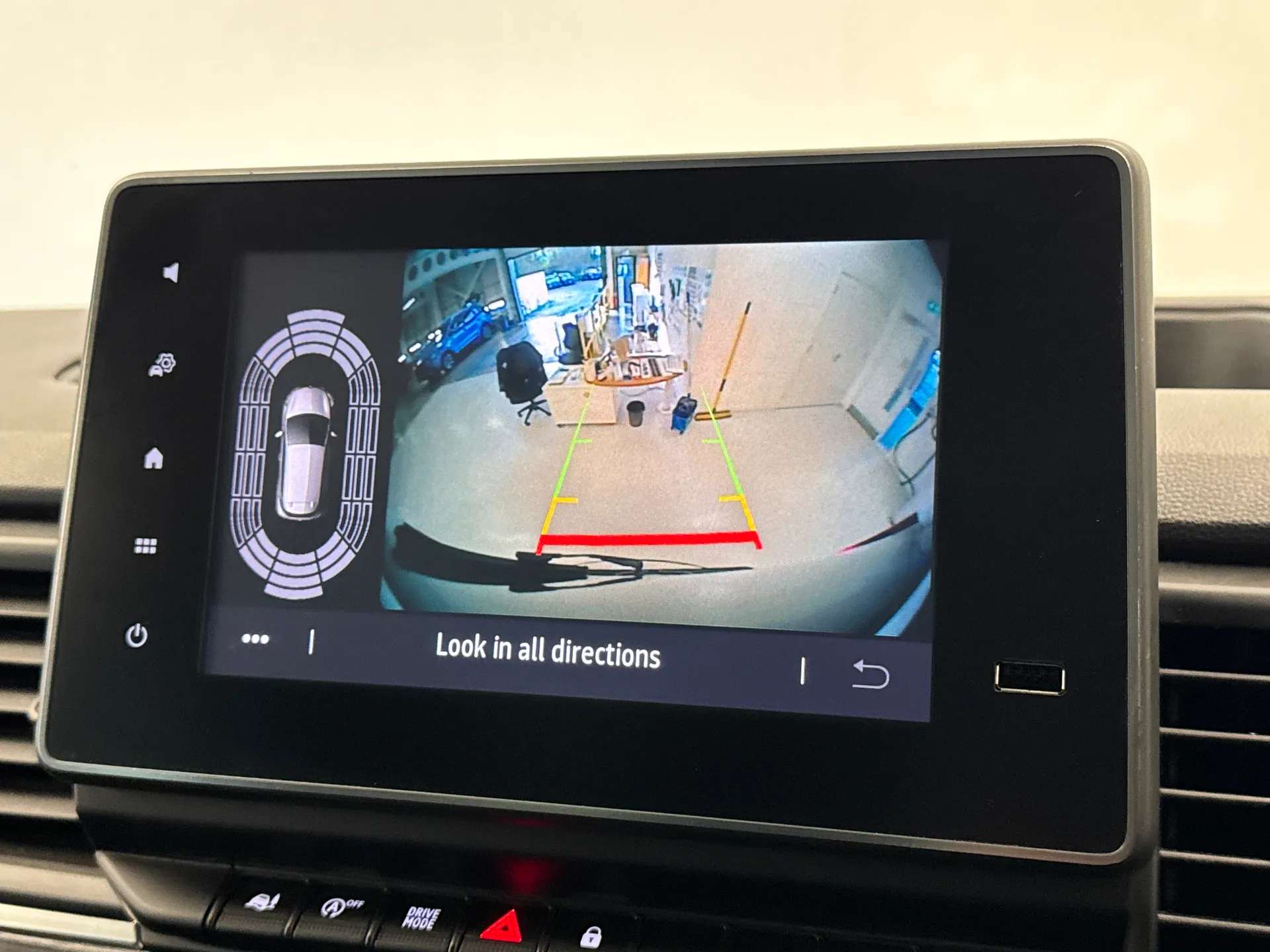 2023 RENAULT TRAFIC 2023 RENAULT TRAFIC