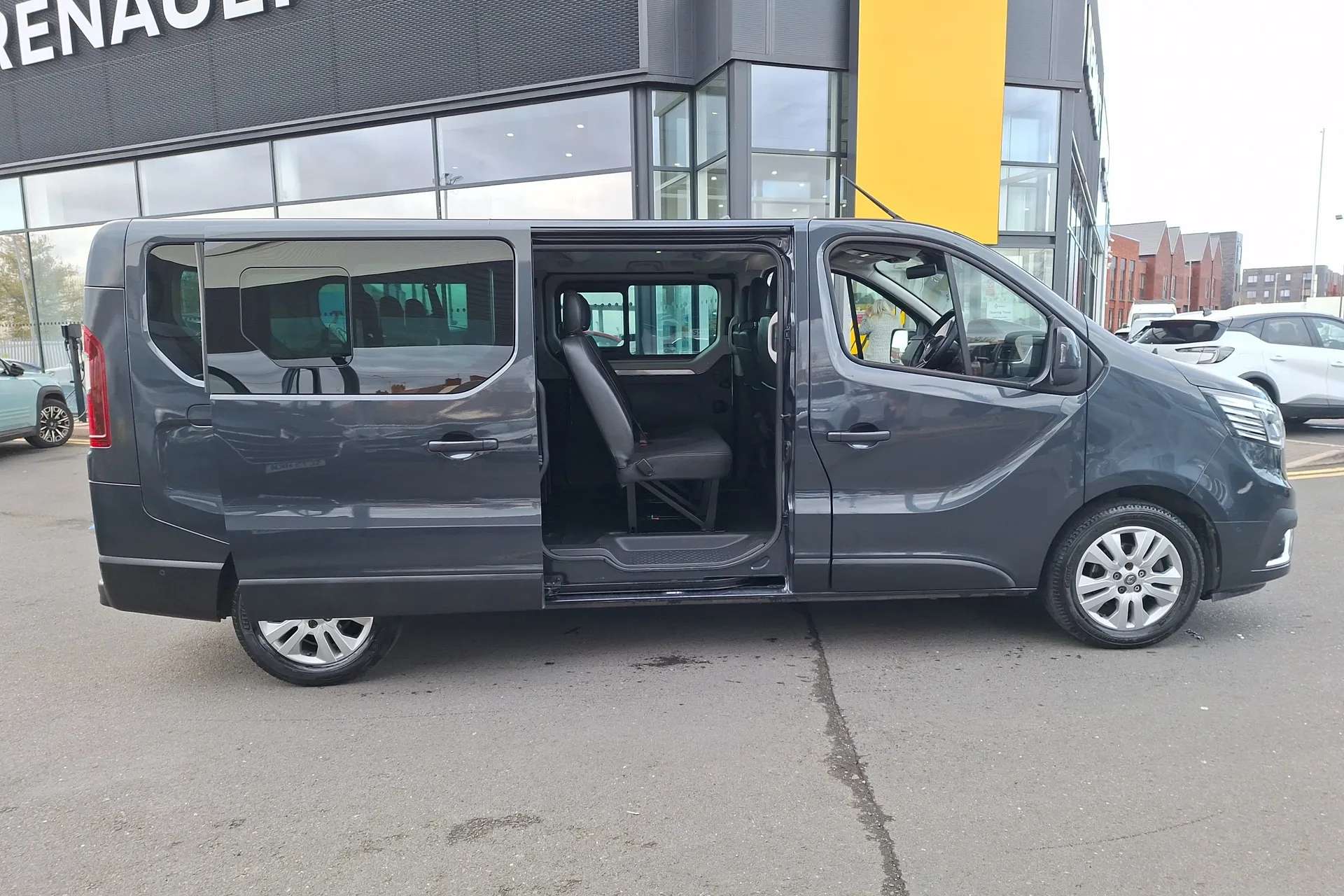 2023 RENAULT TRAFIC 2023 RENAULT TRAFIC