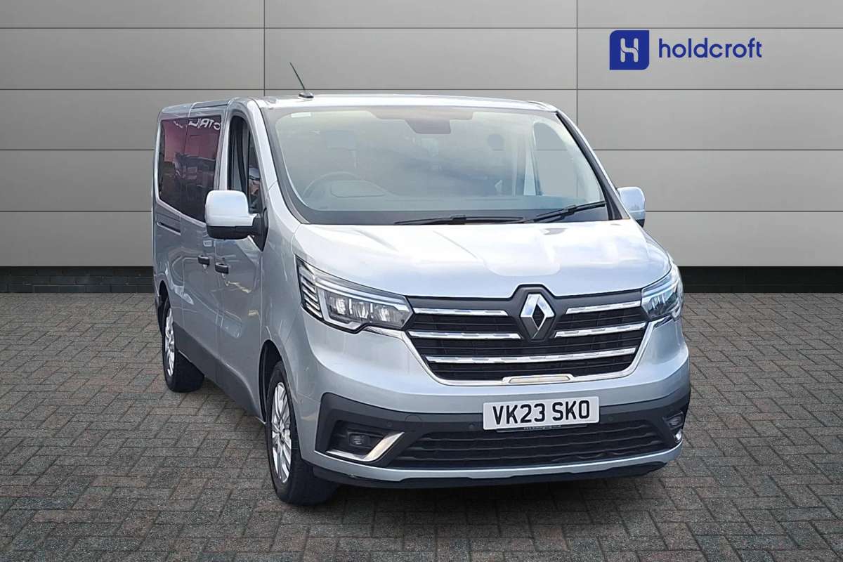 Check out this Renault Trafic 2023 Diesel Automatic