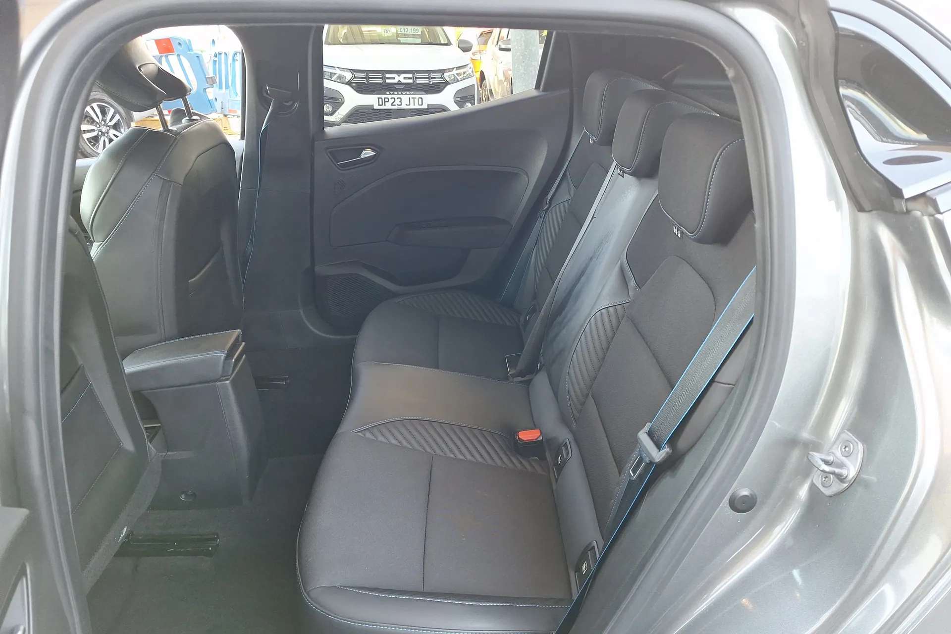 2025 RENAULT CLIO 2025 RENAULT CLIO