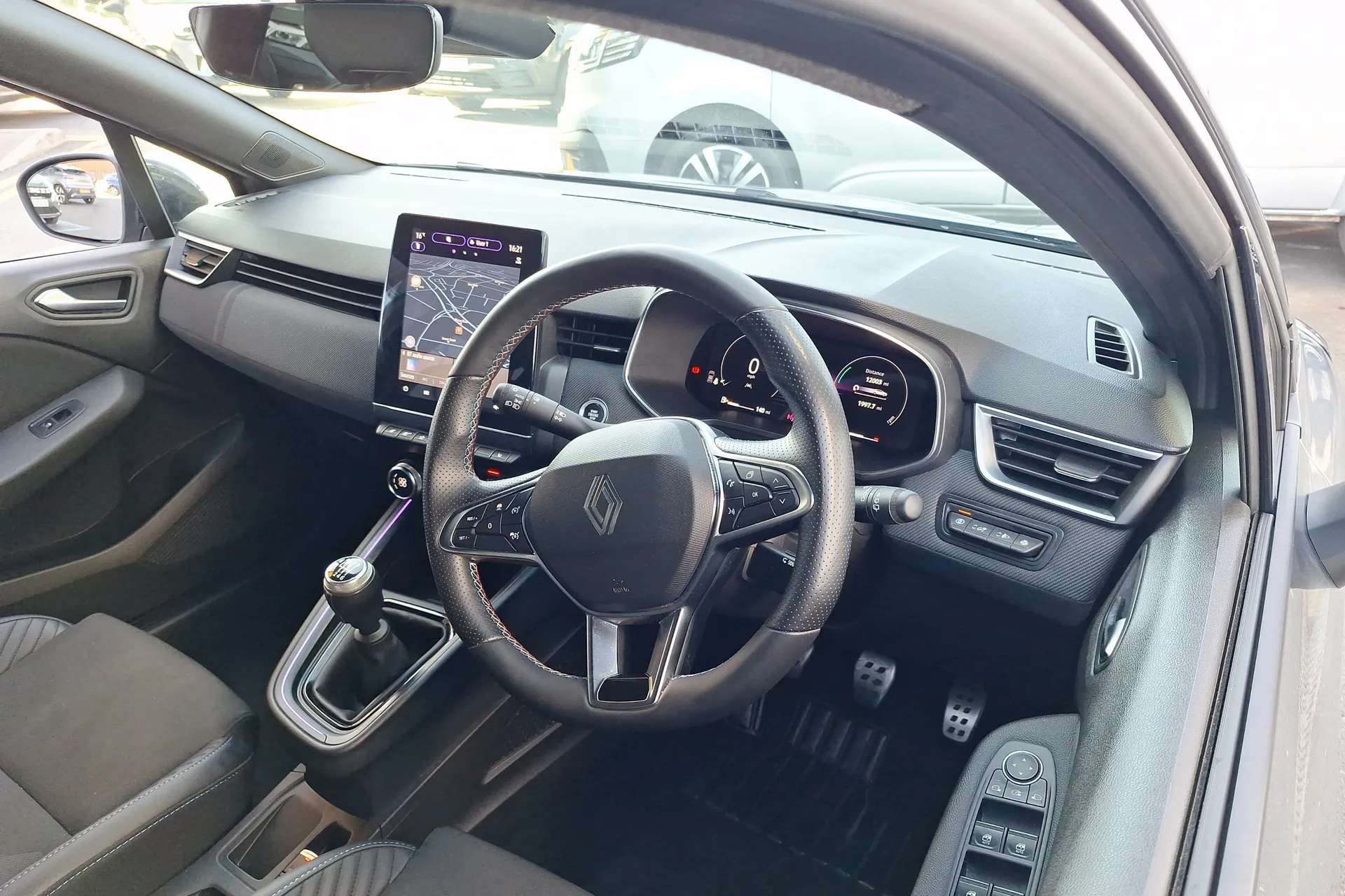 2025 RENAULT CLIO 2025 RENAULT CLIO