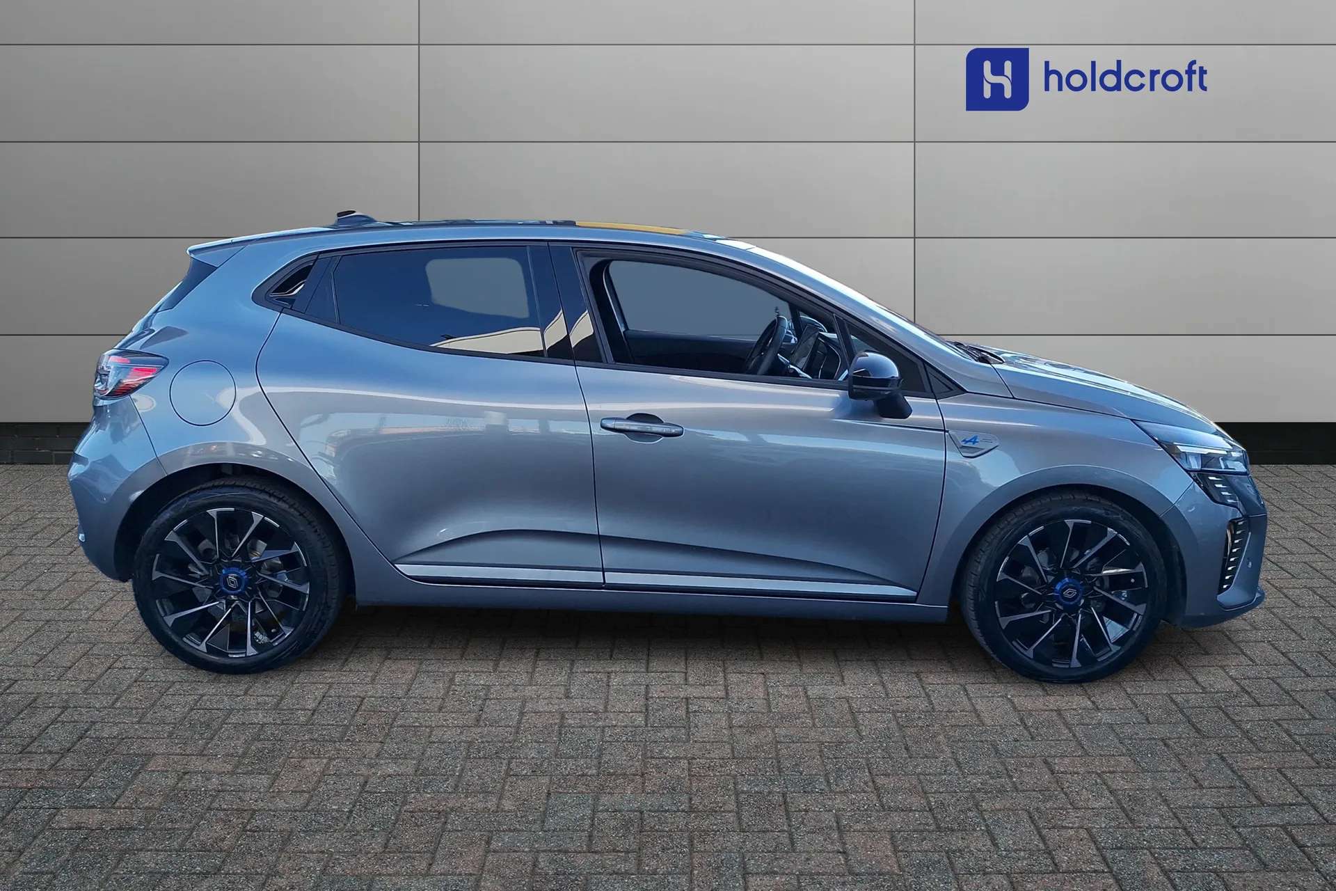 2025 RENAULT CLIO 2025 RENAULT CLIO