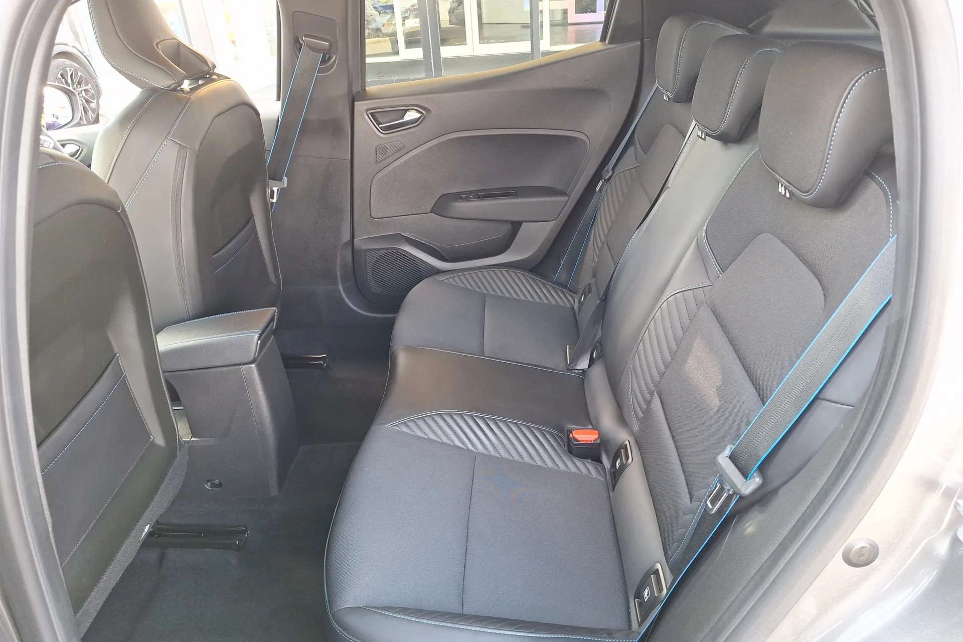 2025 RENAULT CLIO 2025 RENAULT CLIO