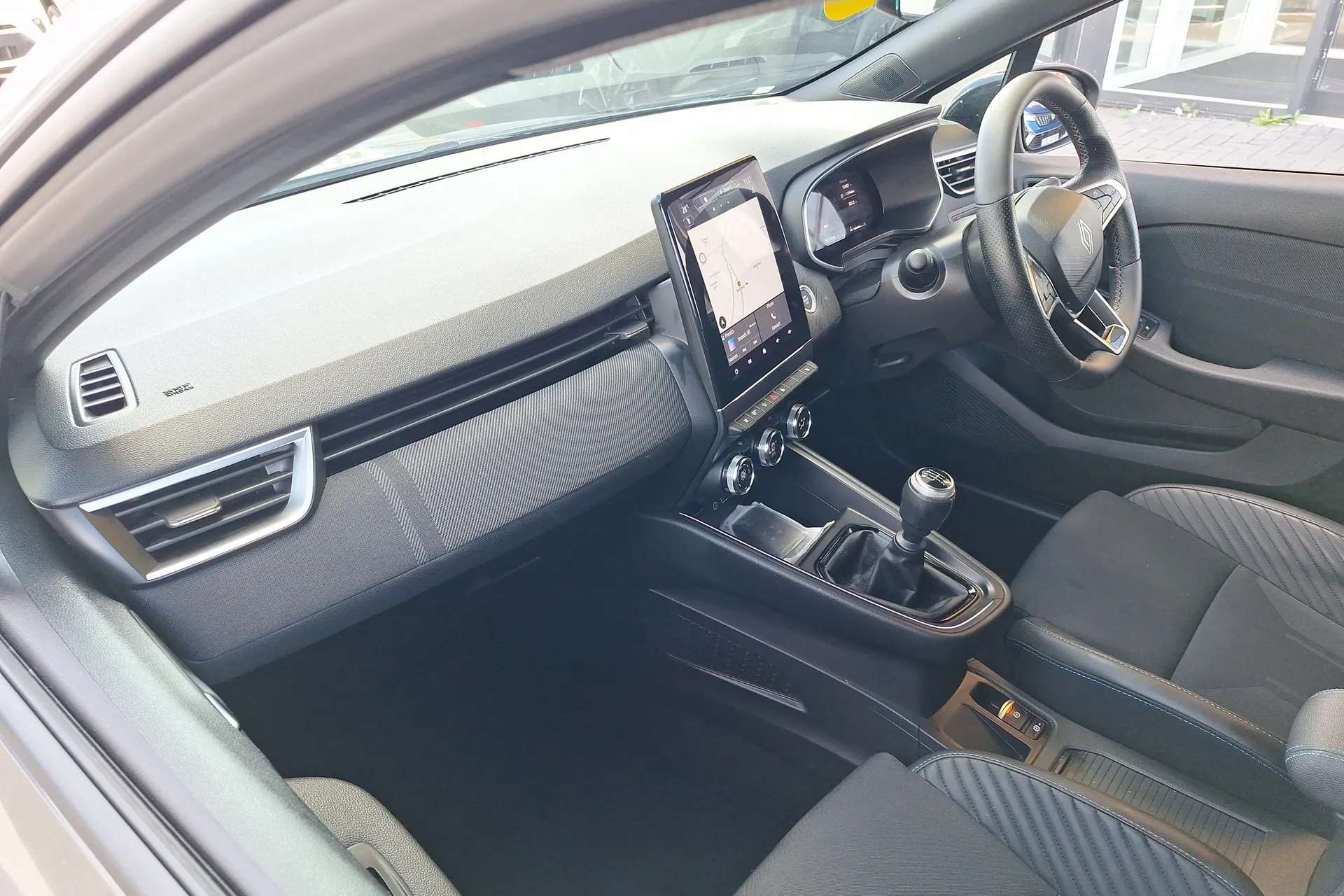 2025 RENAULT CLIO 2025 RENAULT CLIO