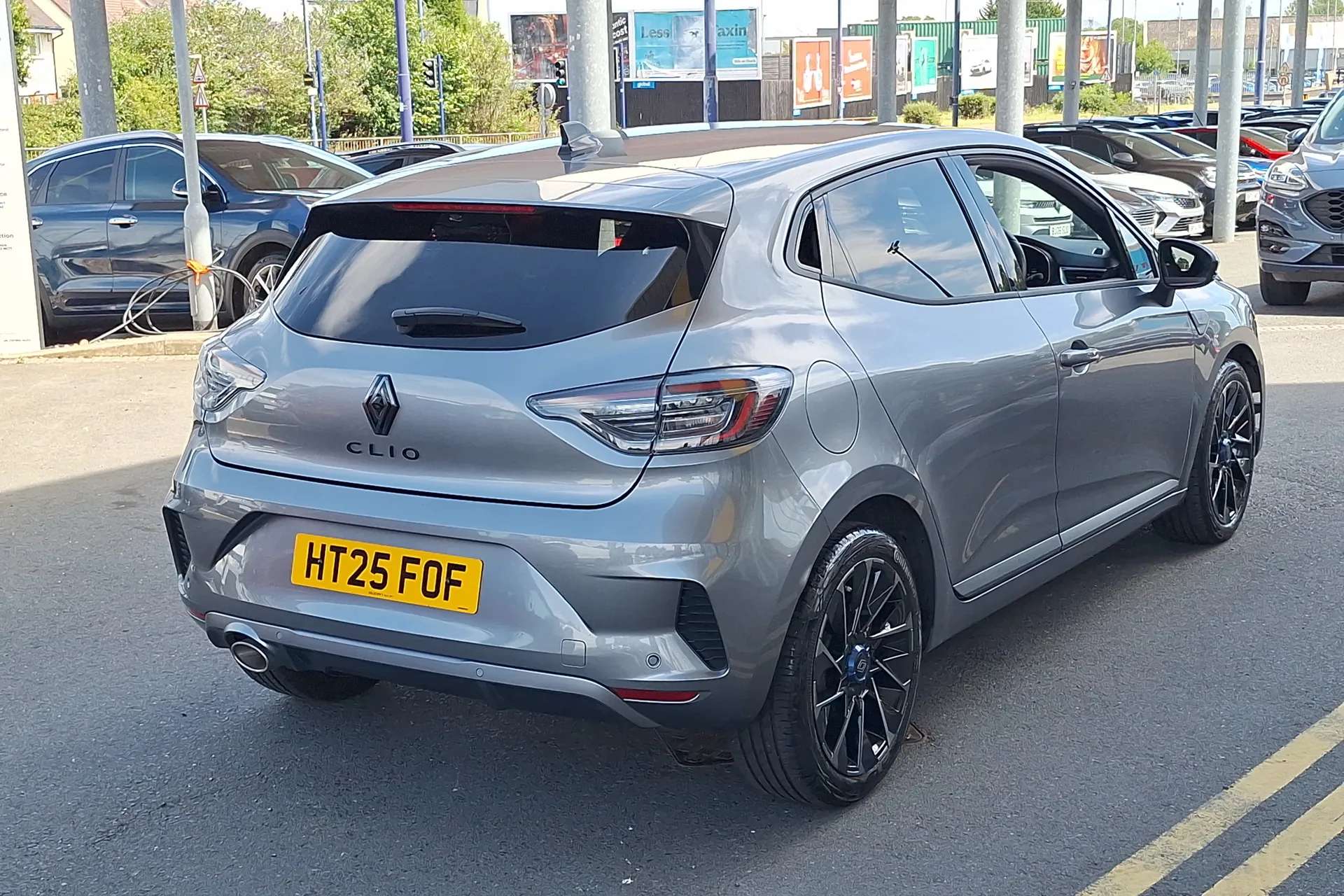 2025 RENAULT CLIO 2025 RENAULT CLIO