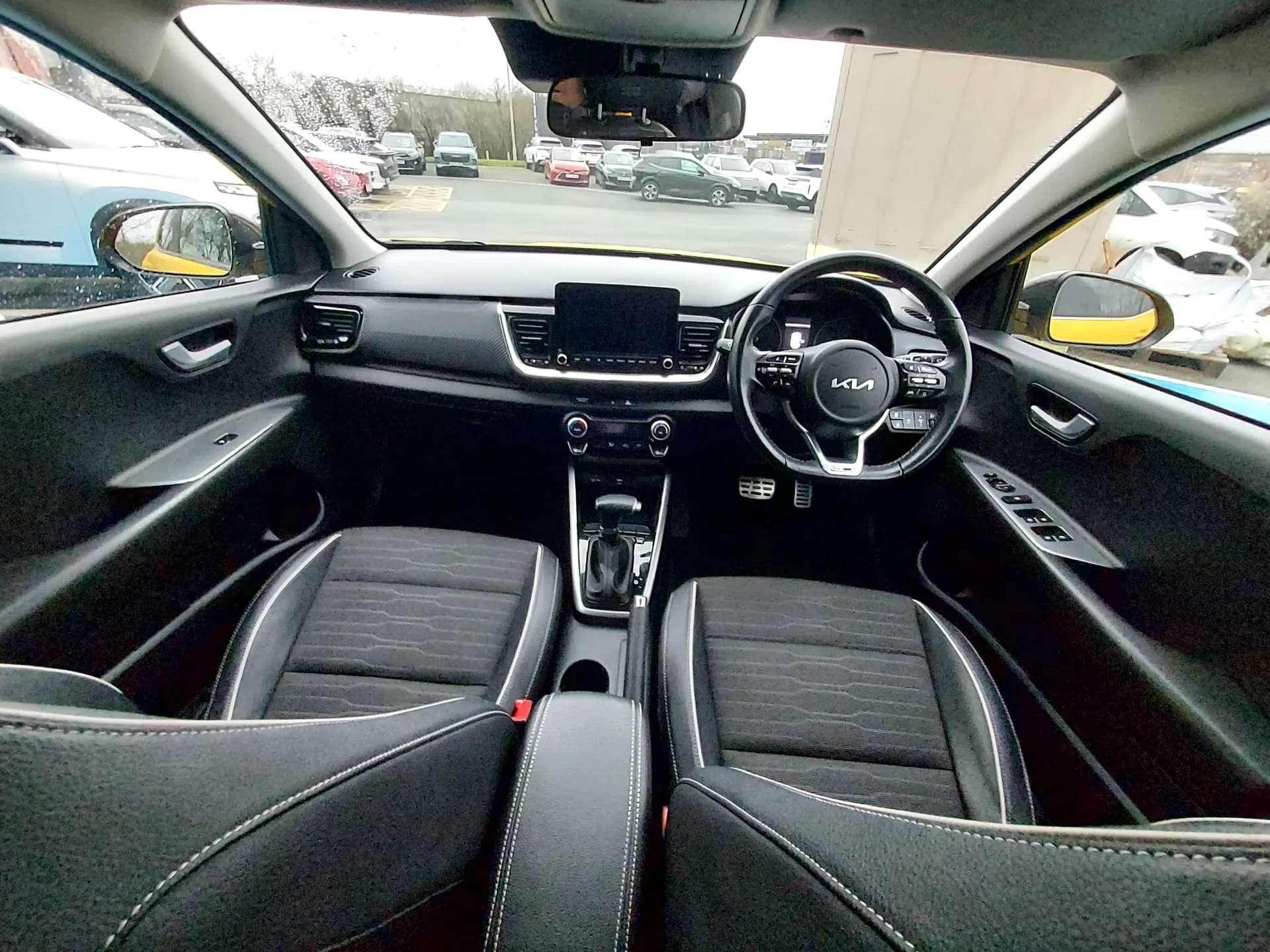 2021 KIA STONIC 2021 KIA STONIC