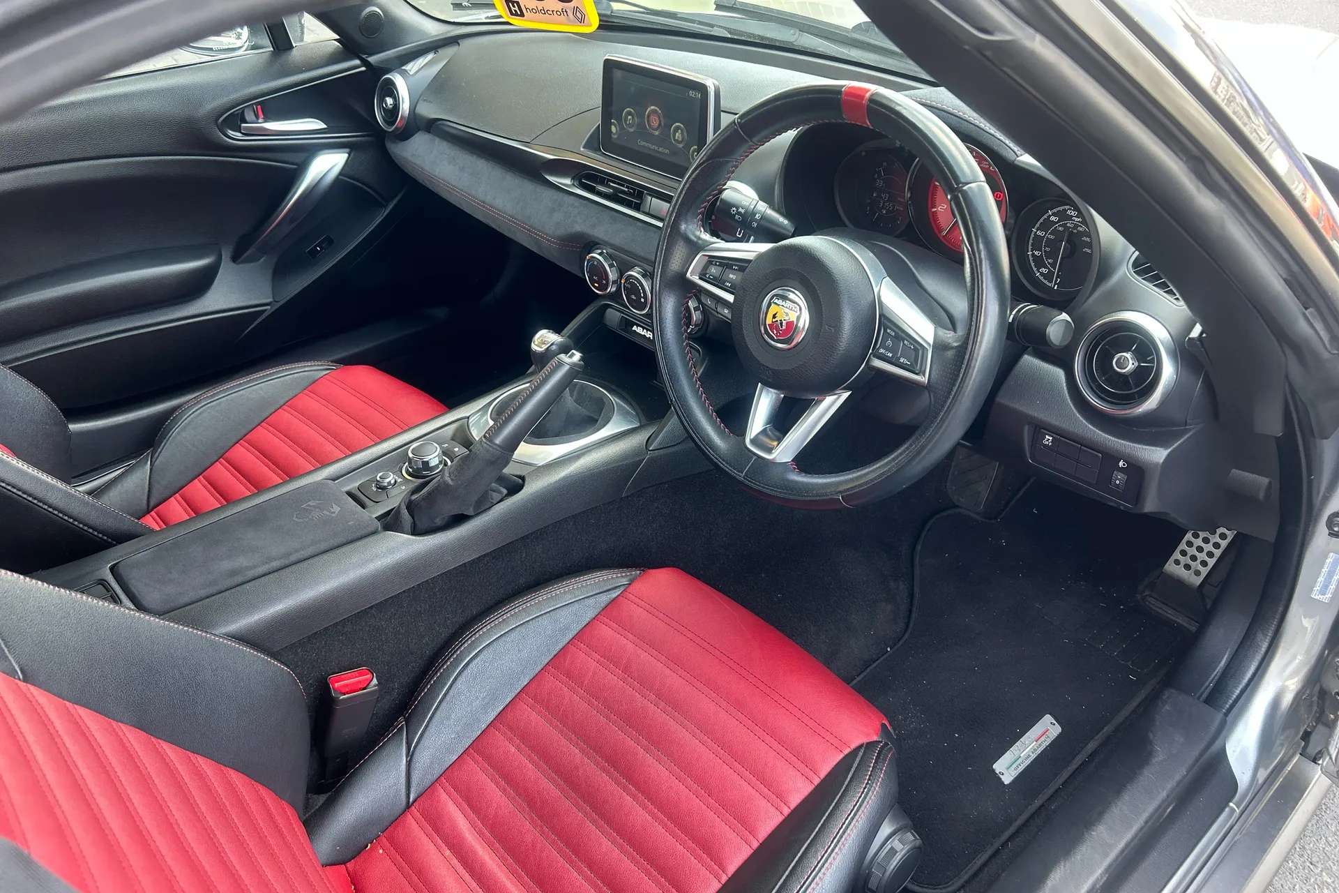 A 2018 ABARTH 124 SPIDER 1.4 T MultiAir 2dr A 2018 ABARTH 124 SPIDER 1.4 T MultiAir 2dr