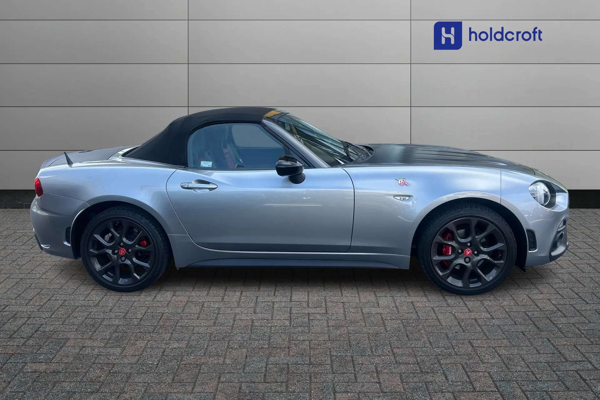 2018 ABARTH 124 SPIDER 2018 ABARTH 124 SPIDER