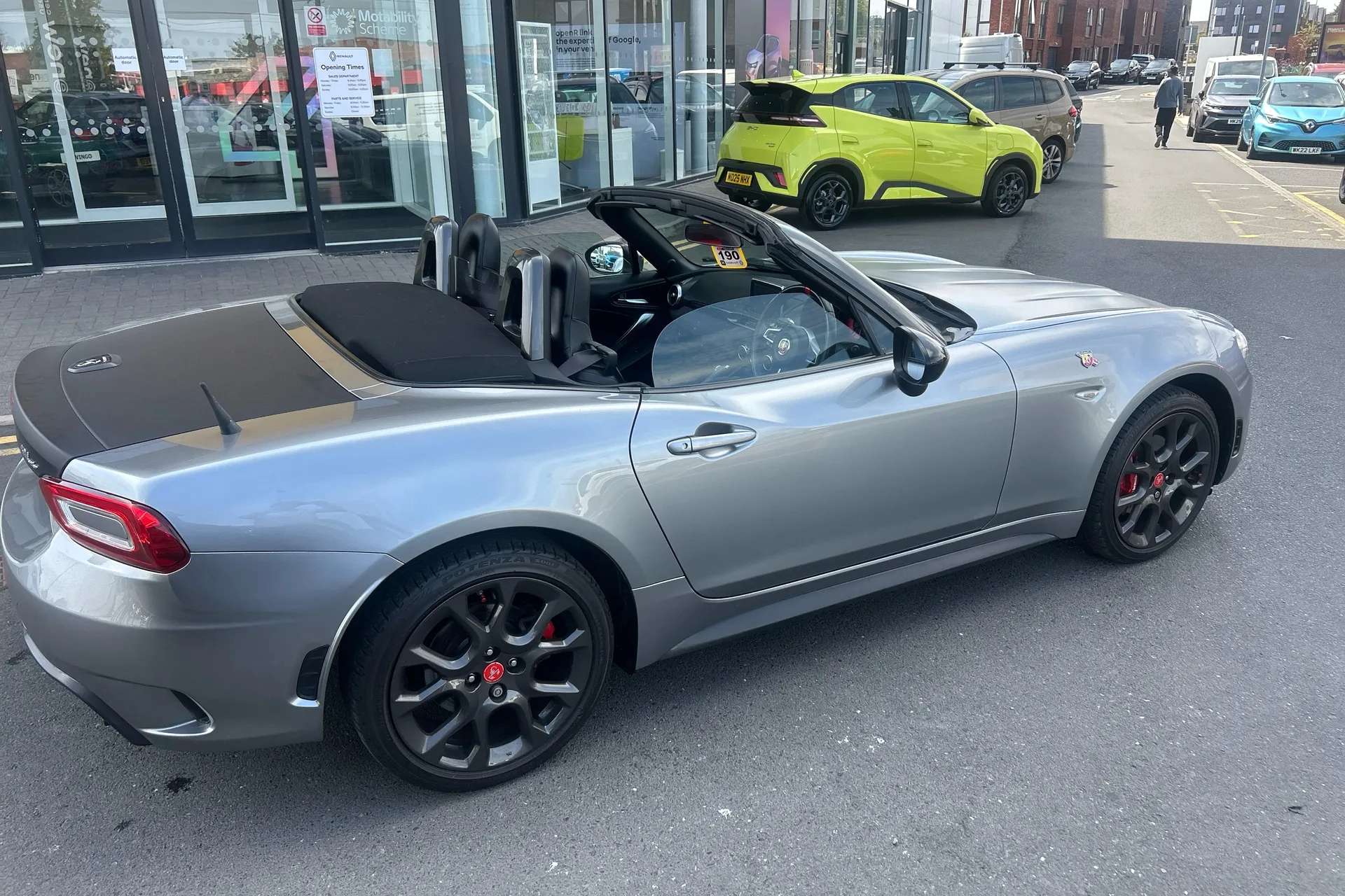 2018 ABARTH 124 SPIDER 2018 ABARTH 124 SPIDER