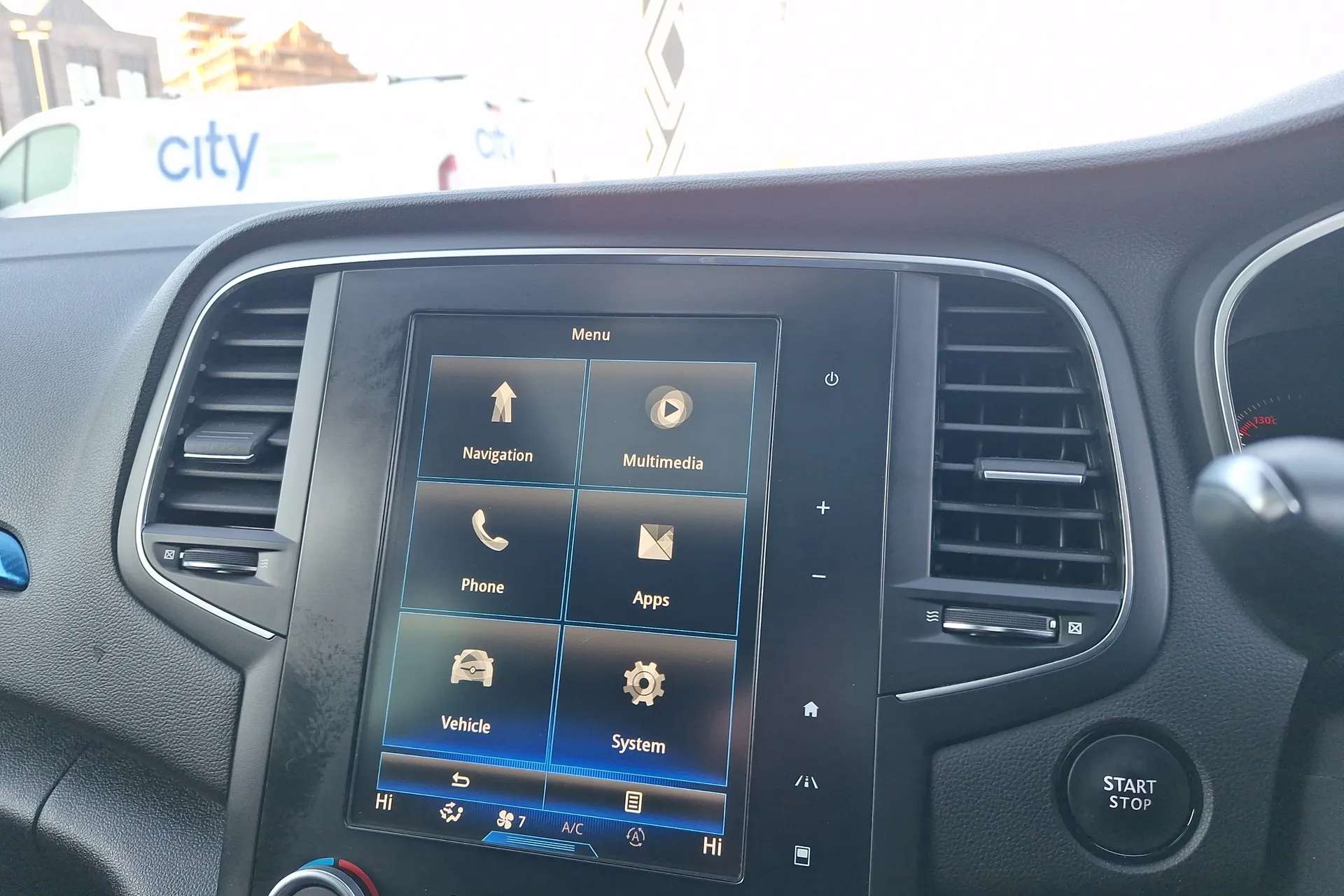 2018 RENAULT MEGANE 2018 RENAULT MEGANE