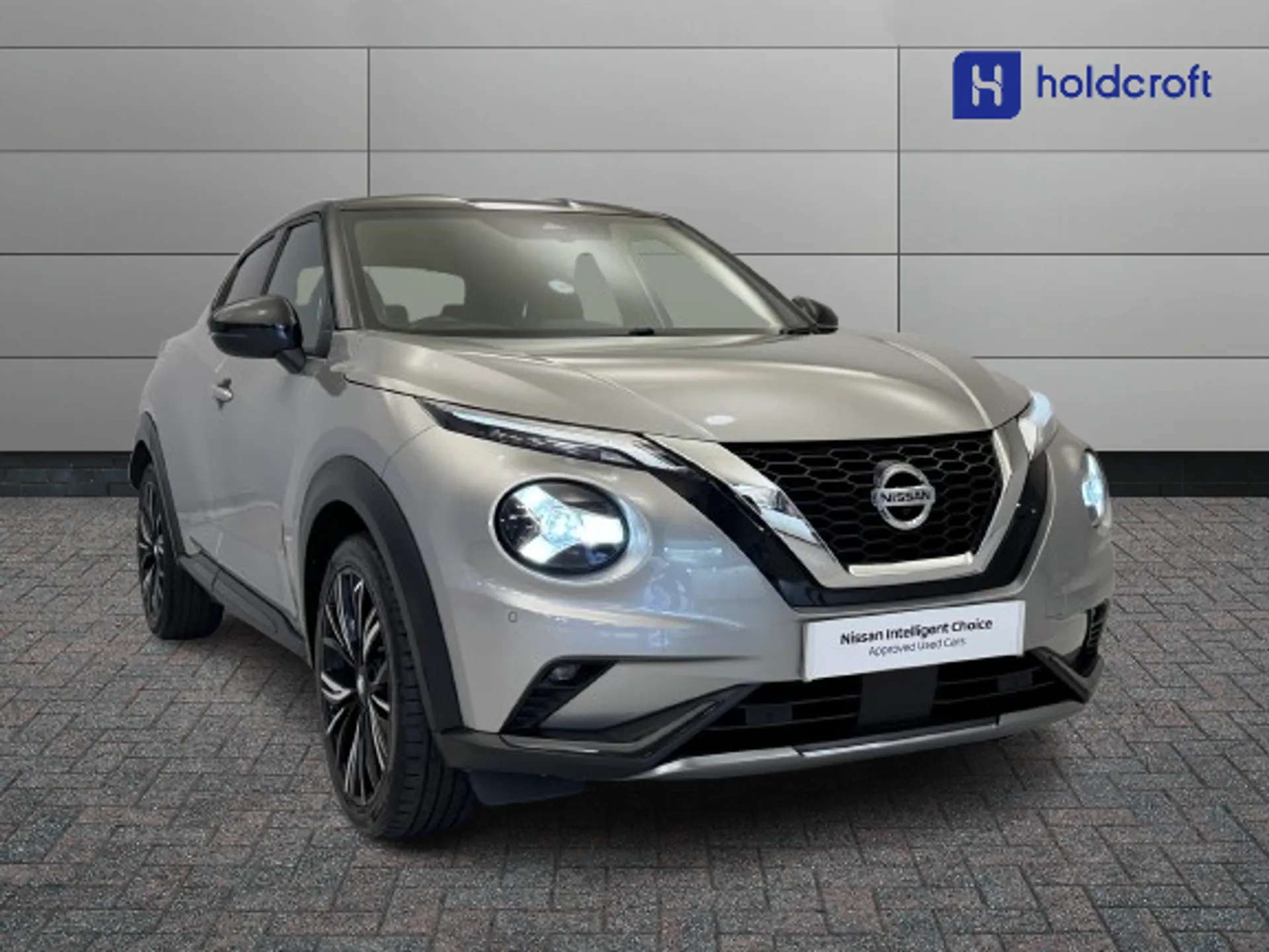 A 2020 NISSAN JUKE 1.0 DiG-T Tekna+ 5dr A 2020 NISSAN JUKE 1.0 DiG-T Tekna+ 5dr