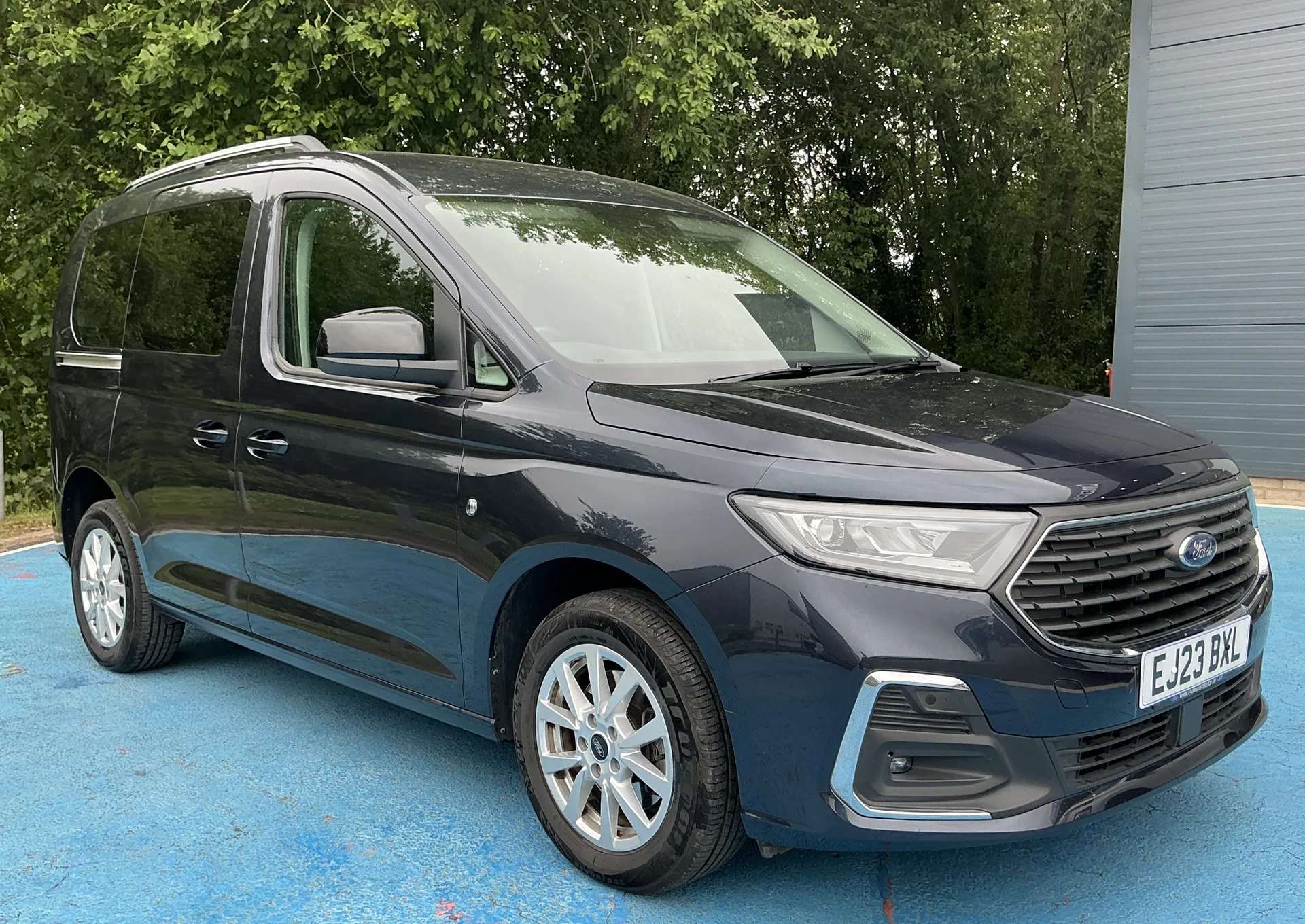 A 2023 FORD TOURNEO CONNECT 1.5 EcoBoost Titanium 5dr A 2023 FORD TOURNEO CONNECT 1.5 EcoBoost Titanium 5dr