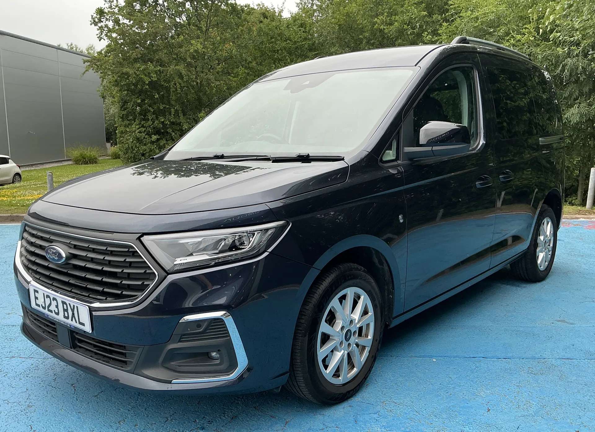 A 2023 FORD TOURNEO CONNECT 1.5 EcoBoost Titanium 5dr A 2023 FORD TOURNEO CONNECT 1.5 EcoBoost Titanium 5dr