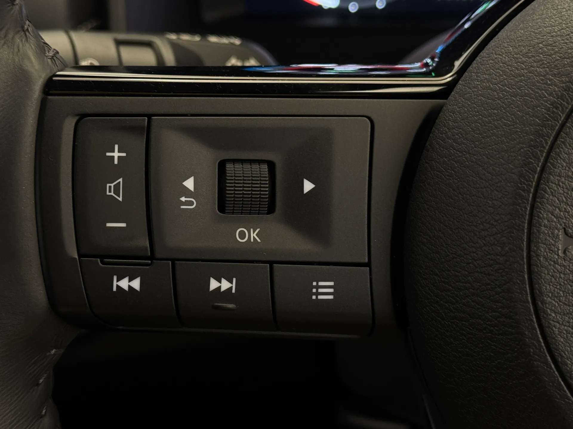 2024 NISSAN X-TRAIL 2024 NISSAN X-TRAIL
