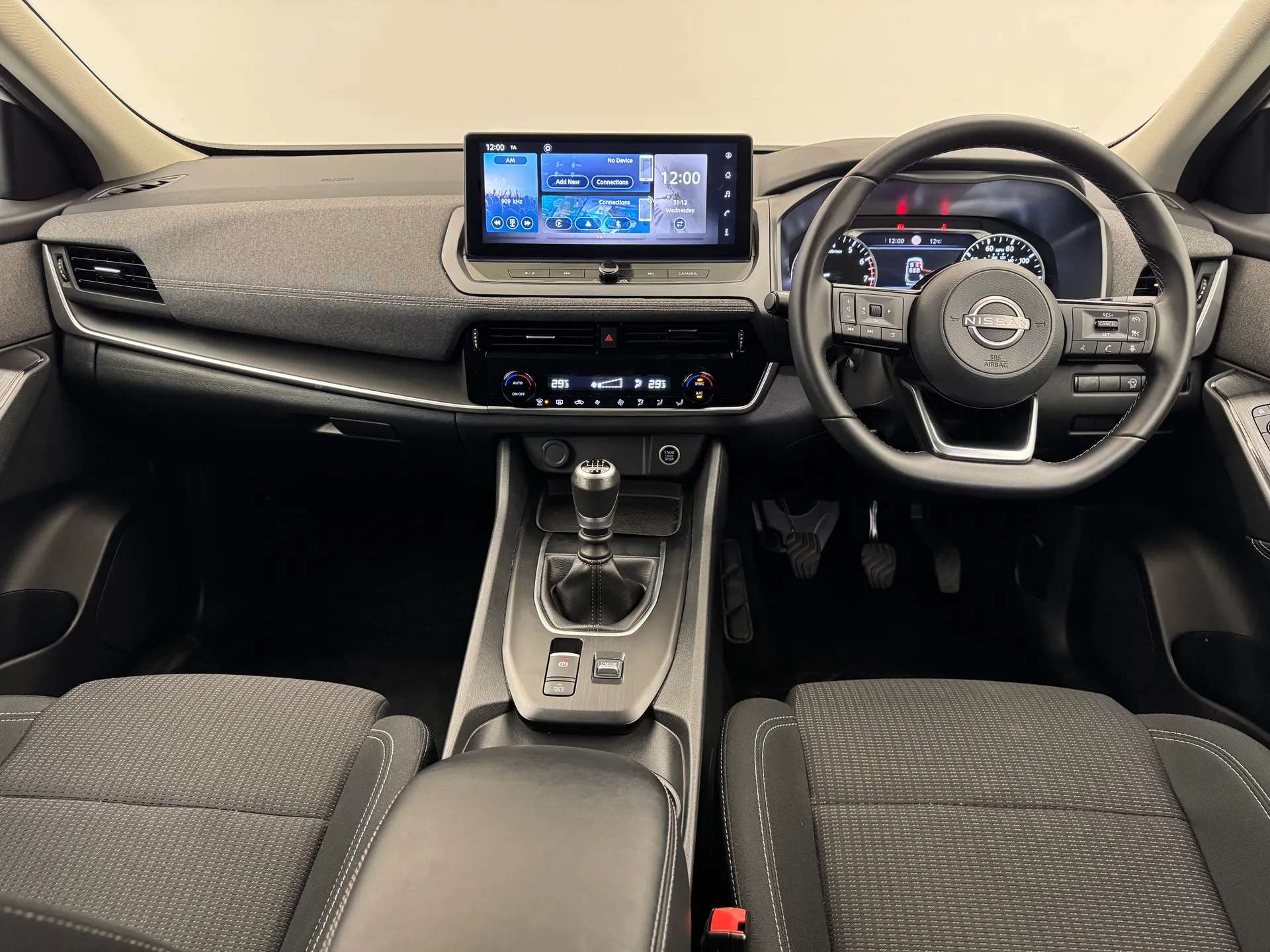 A 2025 NISSAN QASHQAI 1.3 DiG-T MH Acenta Premium 5dr A 2025 NISSAN QASHQAI 1.3 DiG-T MH Acenta Premium 5dr