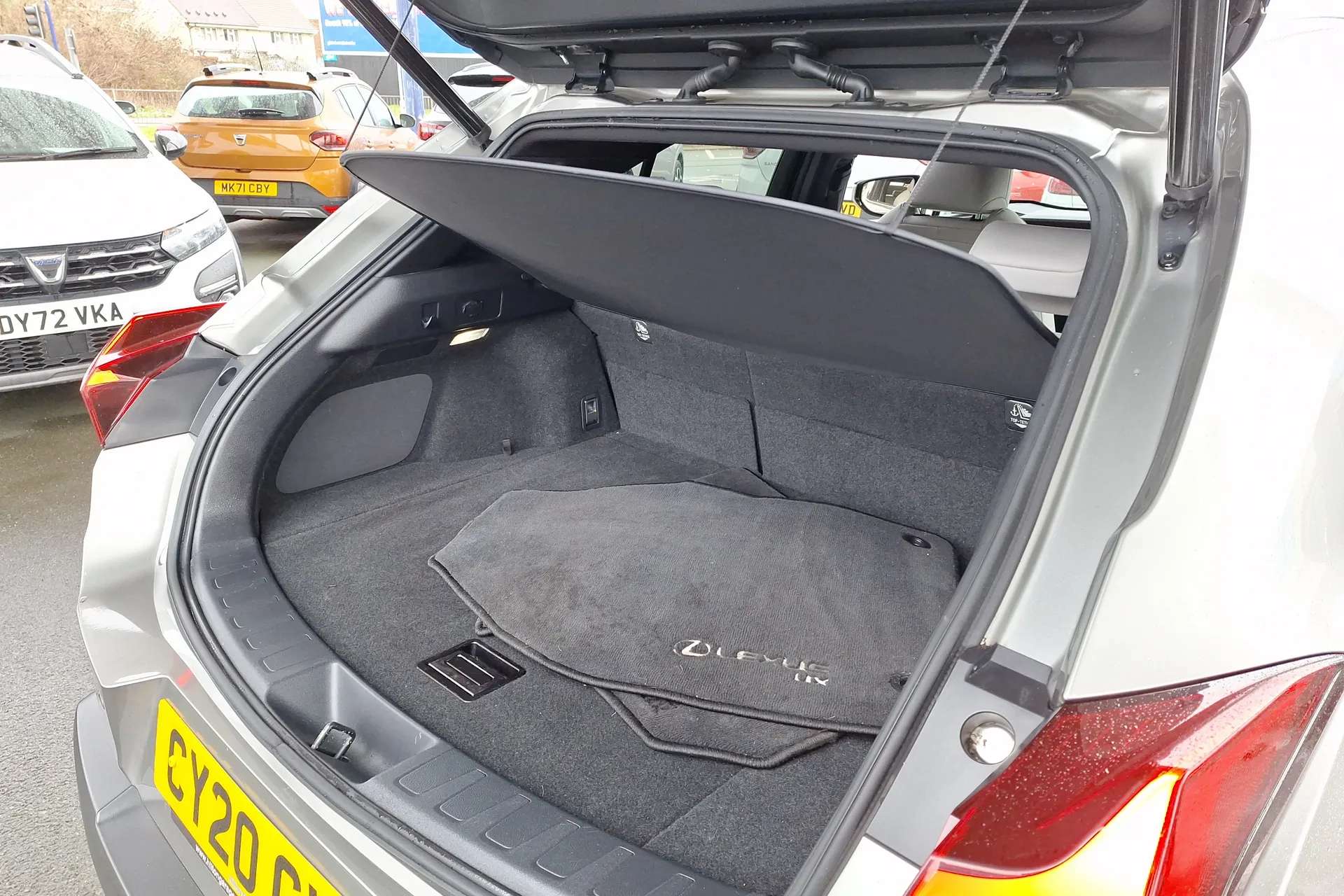 2020 LEXUS UX 2020 LEXUS UX