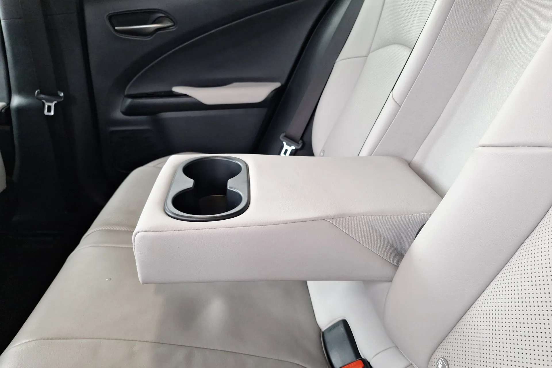 2020 LEXUS UX 2020 LEXUS UX