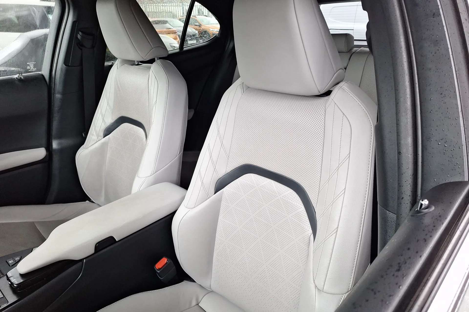 2020 LEXUS UX 2020 LEXUS UX