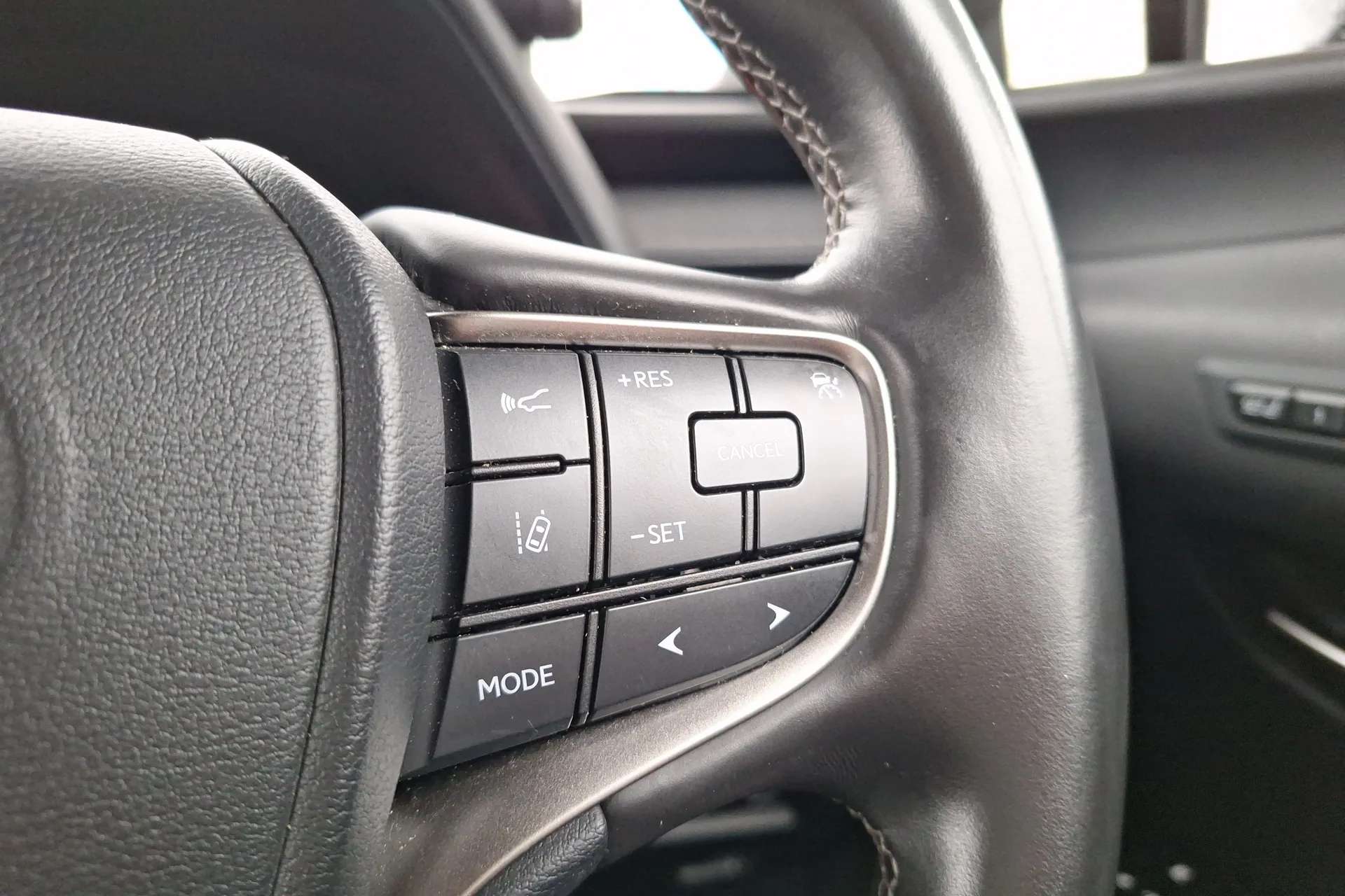 2020 LEXUS UX 2020 LEXUS UX