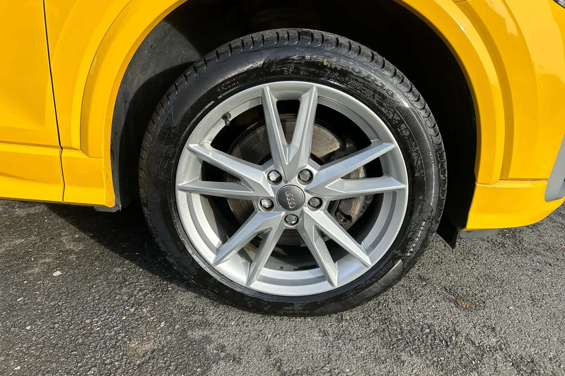 2019 AUDI Q2 2019 AUDI Q2