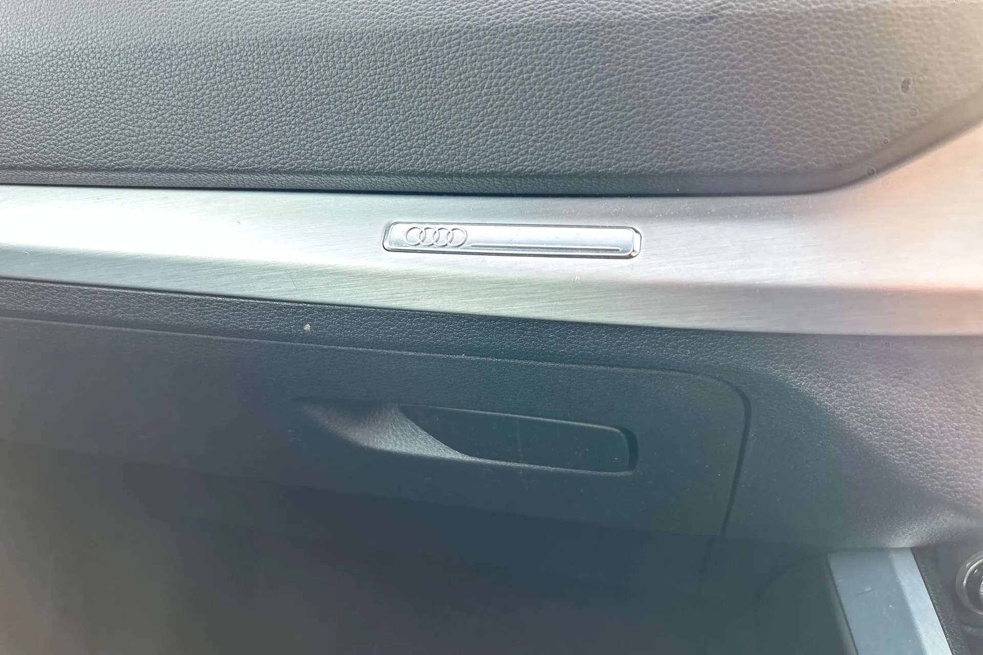 2019 AUDI Q2 2019 AUDI Q2