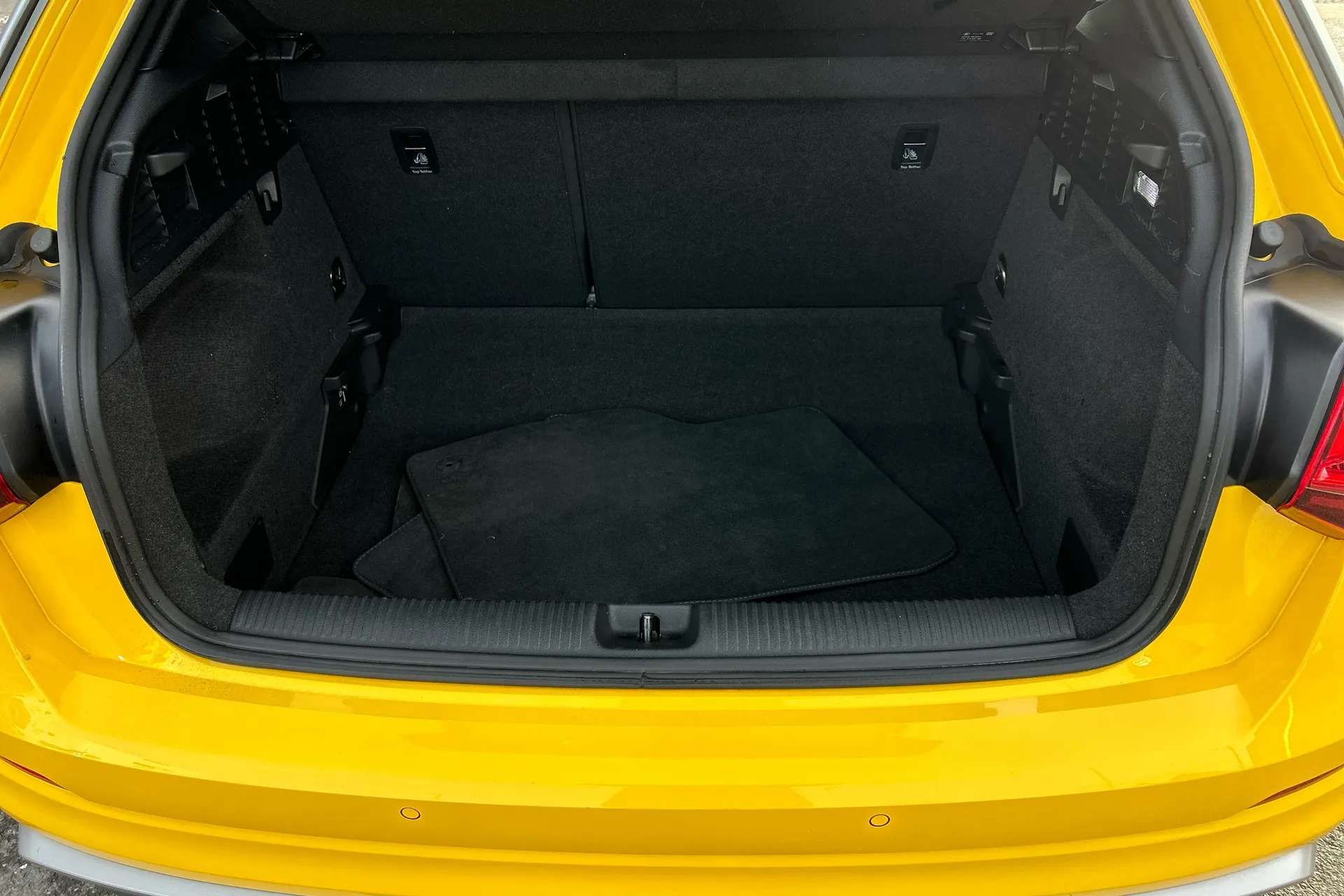 2019 AUDI Q2 2019 AUDI Q2