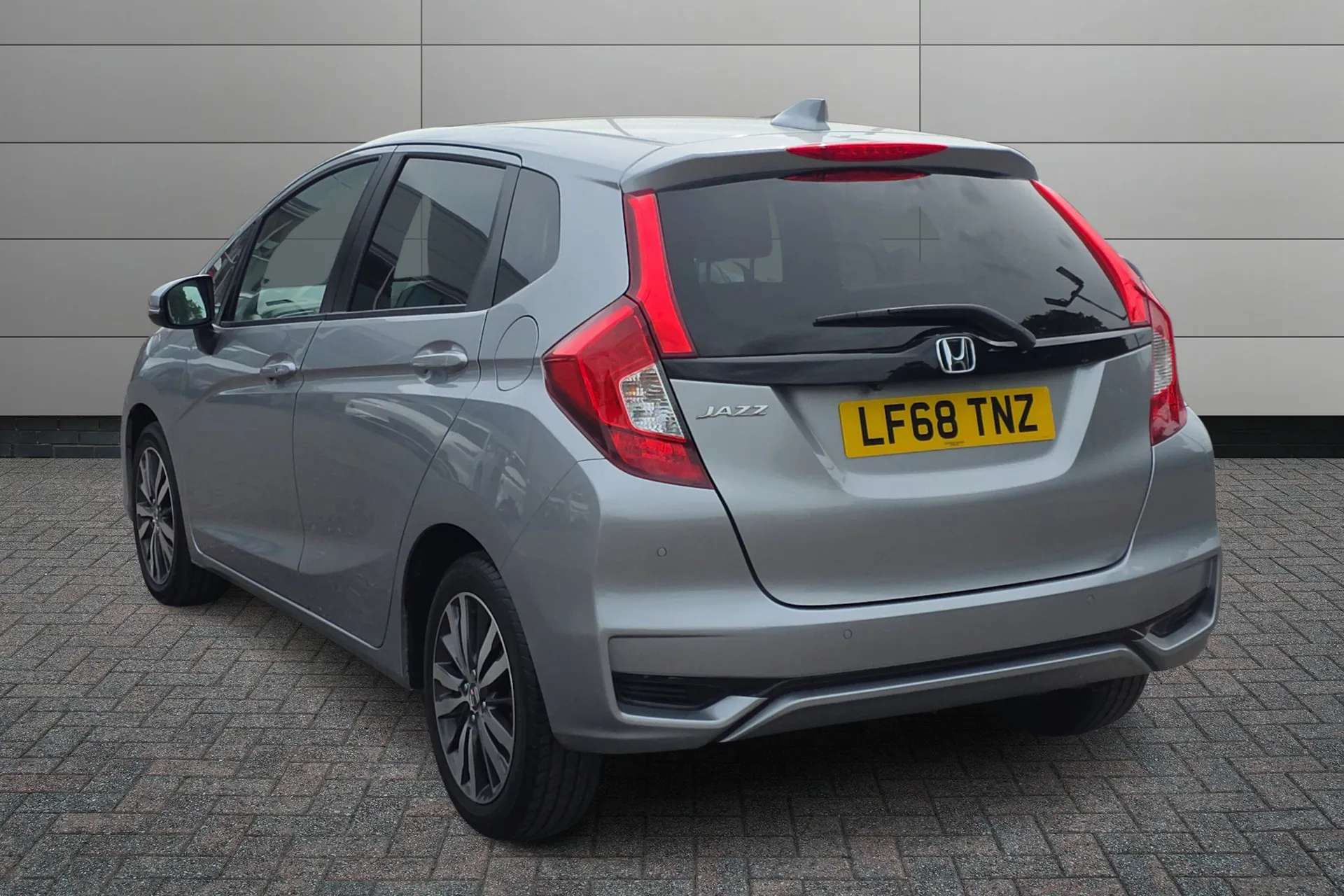 A 2018 HONDA JAZZ 1.3 i-VTEC EX 5dr CVT A 2018 HONDA JAZZ 1.3 i-VTEC EX 5dr CVT
