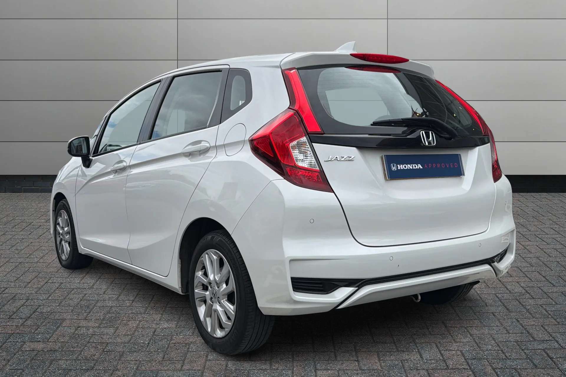 A 2020 HONDA JAZZ 1.3 i-VTEC SE 5dr CVT A 2020 HONDA JAZZ 1.3 i-VTEC SE 5dr CVT