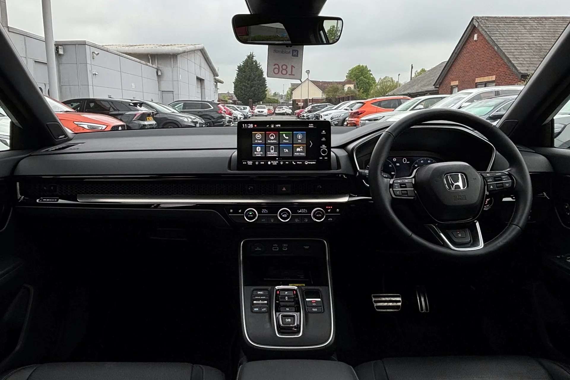 A 2026 HONDA CR-V 2.0 ePHEV Advance Tech 5dr eCVT A 2026 HONDA CR-V 2.0 ePHEV Advance Tech 5dr eCVT