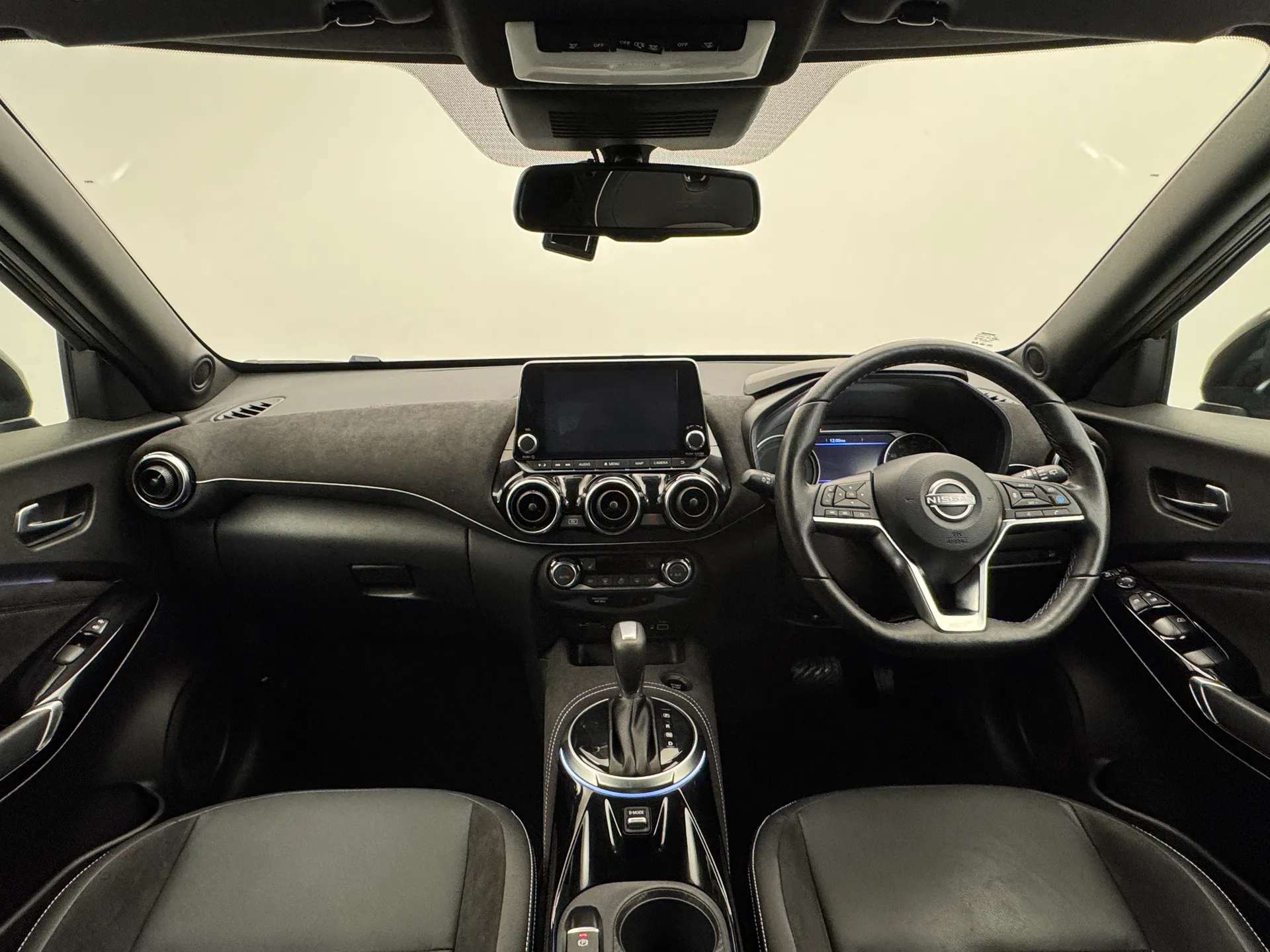 A 2023 NISSAN JUKE 1.6 Hybrid Tekna+ 5dr Auto A 2023 NISSAN JUKE 1.6 Hybrid Tekna+ 5dr Auto