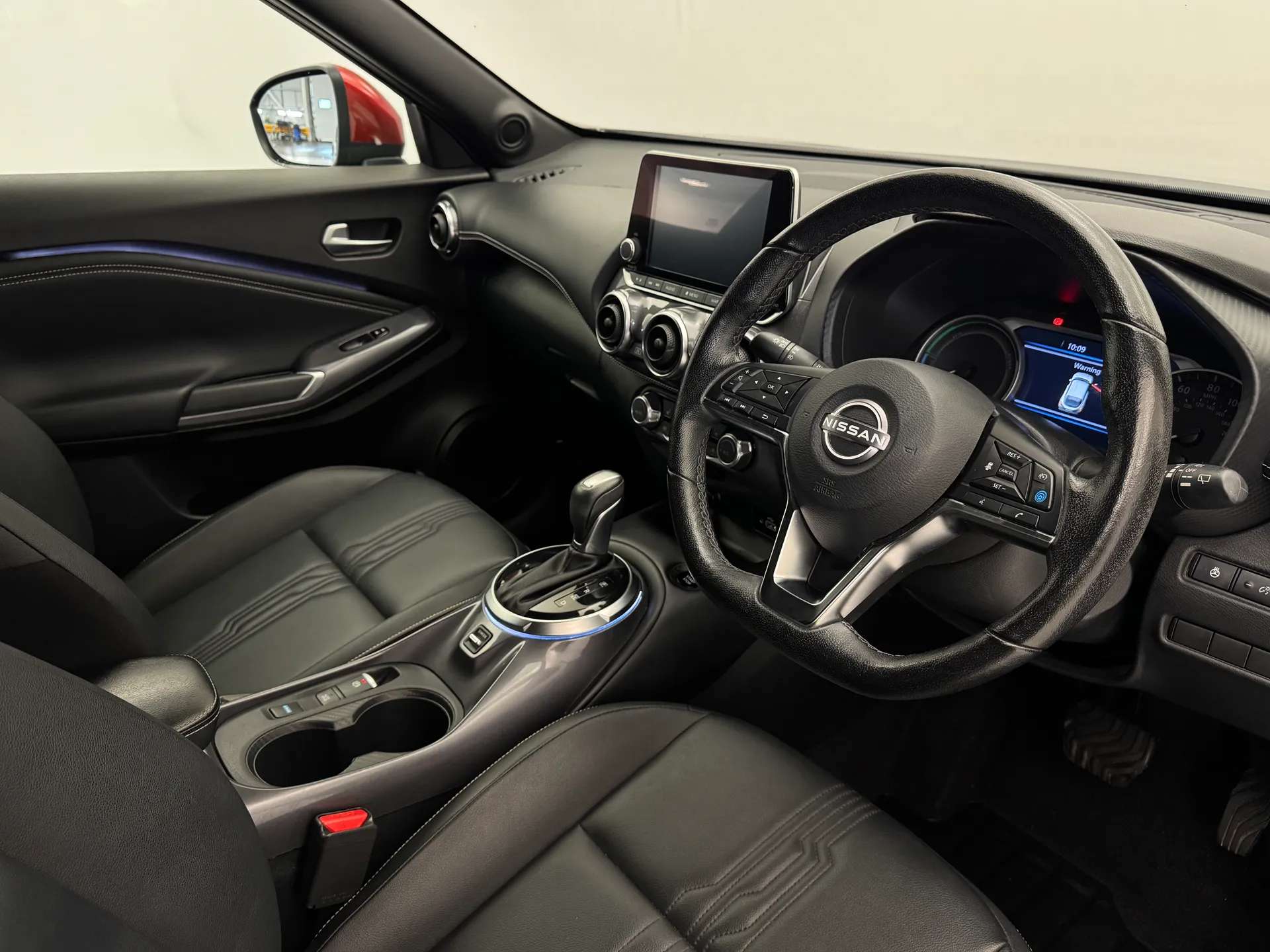 A 2023 NISSAN JUKE 1.6 Hybrid Tekna 5dr Auto A 2023 NISSAN JUKE 1.6 Hybrid Tekna 5dr Auto