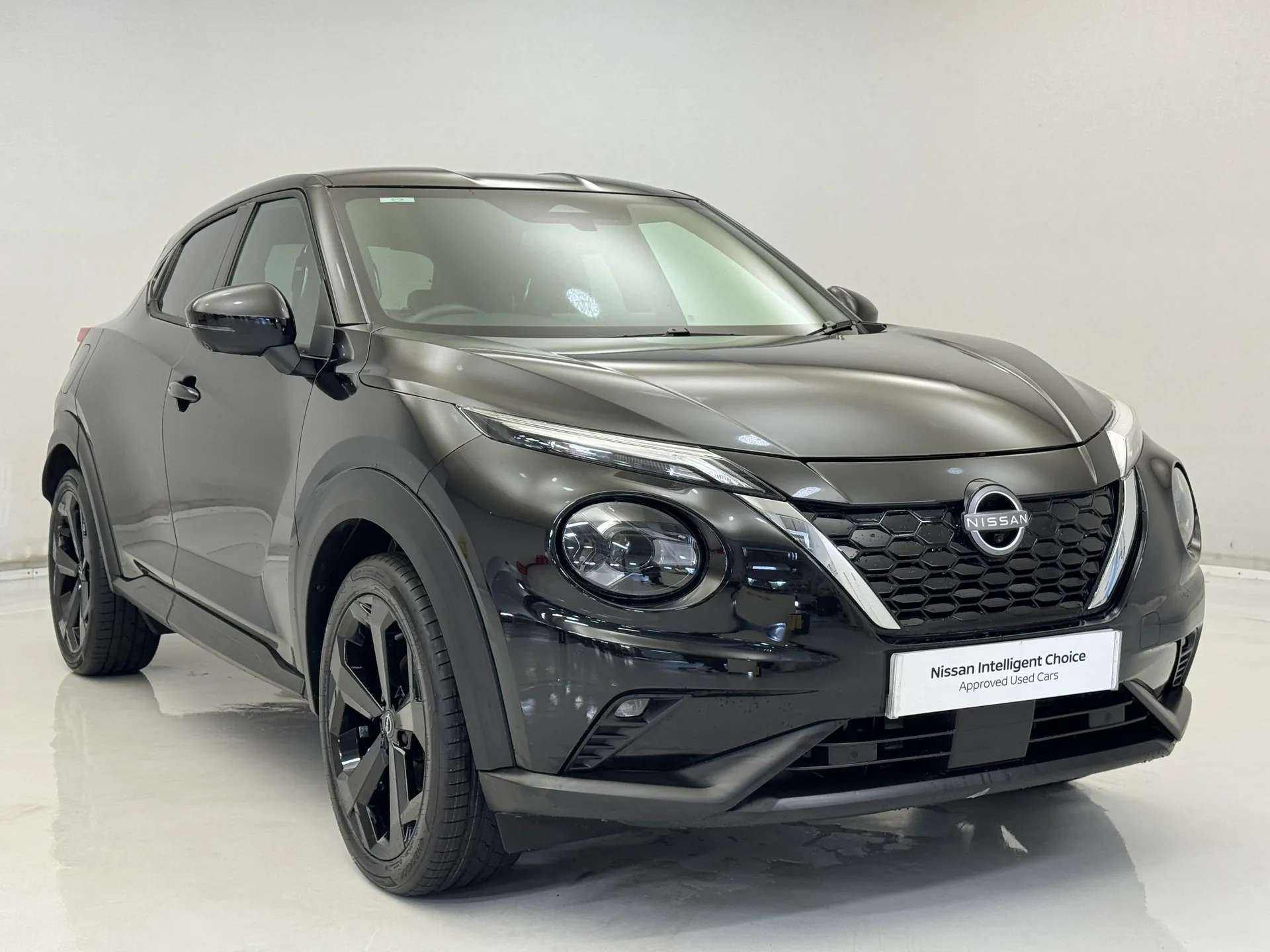 A 2025 NISSAN JUKE 1.6 Hybrid Tekna 5dr Auto A 2025 NISSAN JUKE 1.6 Hybrid Tekna 5dr Auto