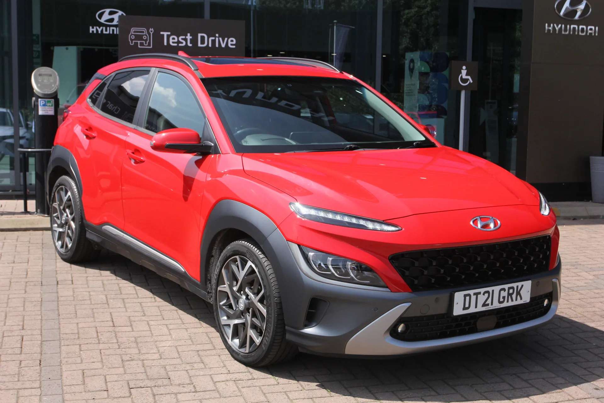 A 2021 HYUNDAI KONA 1.6 GDi Hybrid Ultimate 5dr DCT ZERO DEPOSIT FINANCE AVAILABLE A 2021 HYUNDAI KONA 1.6 GDi Hybrid Ultimate 5dr DCT ZERO DEPOSIT FINANCE AVAILABLE