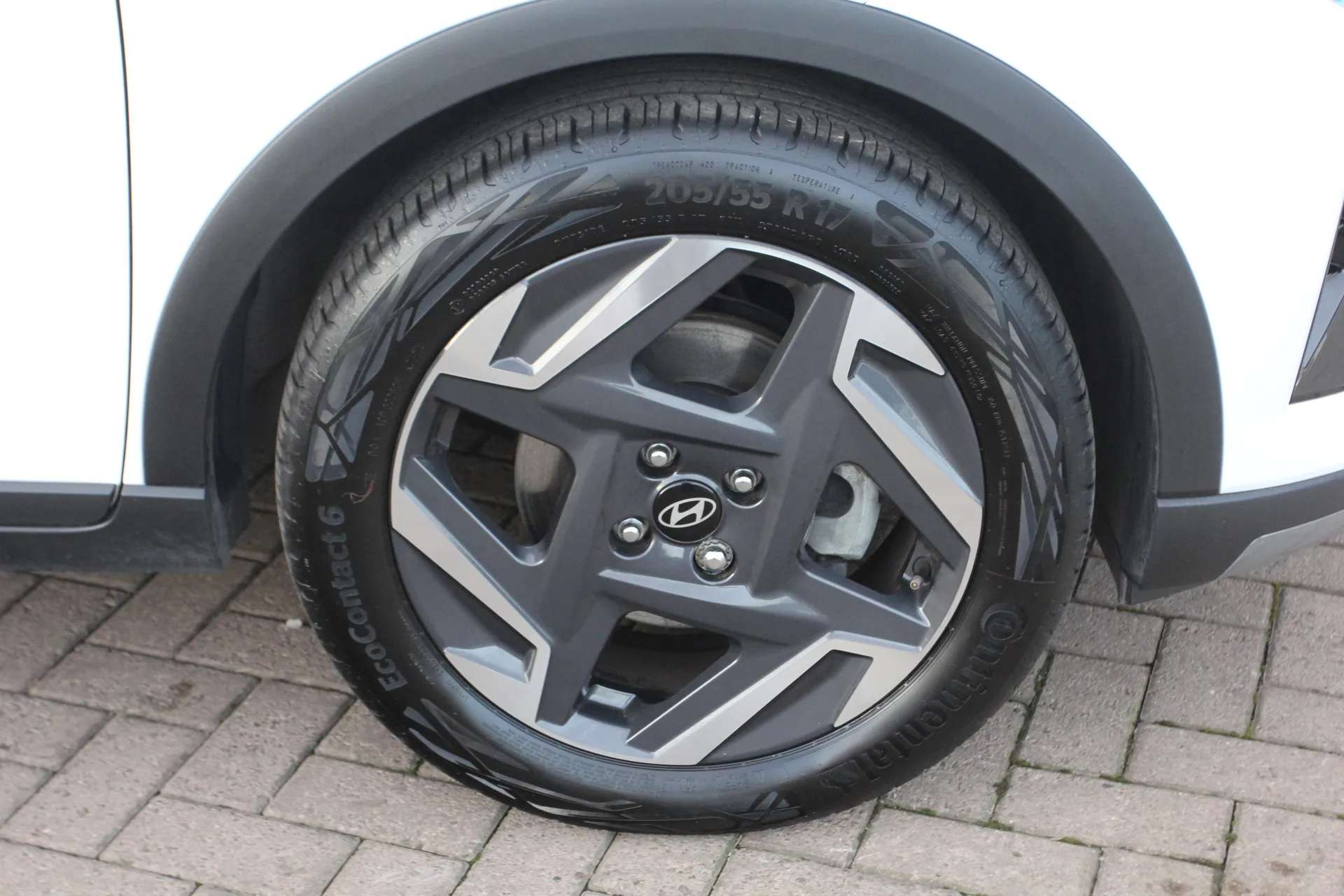 2024 HYUNDAI BAYON 2024 HYUNDAI BAYON