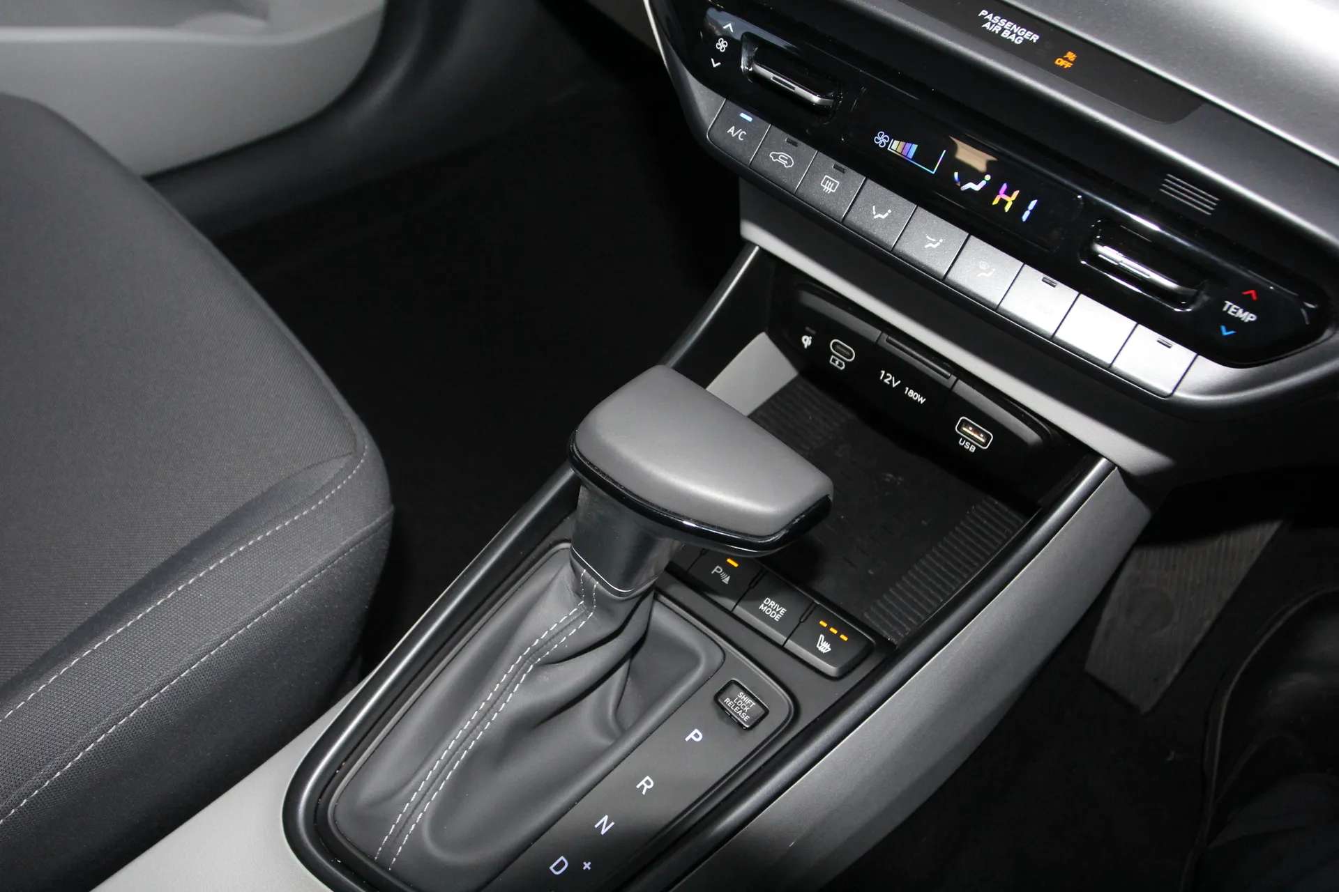 2024 HYUNDAI BAYON 2024 HYUNDAI BAYON