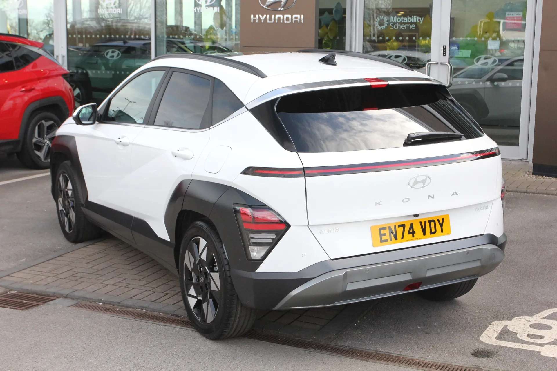 A 2025 HYUNDAI KONA 1.6 Hybrid 129 Ultimate 5dr DCT A 2025 HYUNDAI KONA 1.6 Hybrid 129 Ultimate 5dr DCT