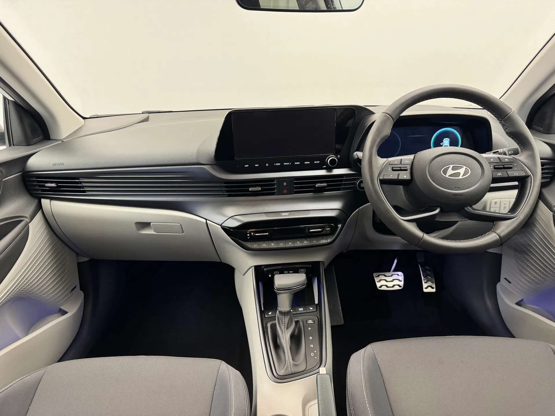 A 2024 HYUNDAI BAYON 1.0 TGDi Ultimate 5dr DCT A 2024 HYUNDAI BAYON 1.0 TGDi Ultimate 5dr DCT