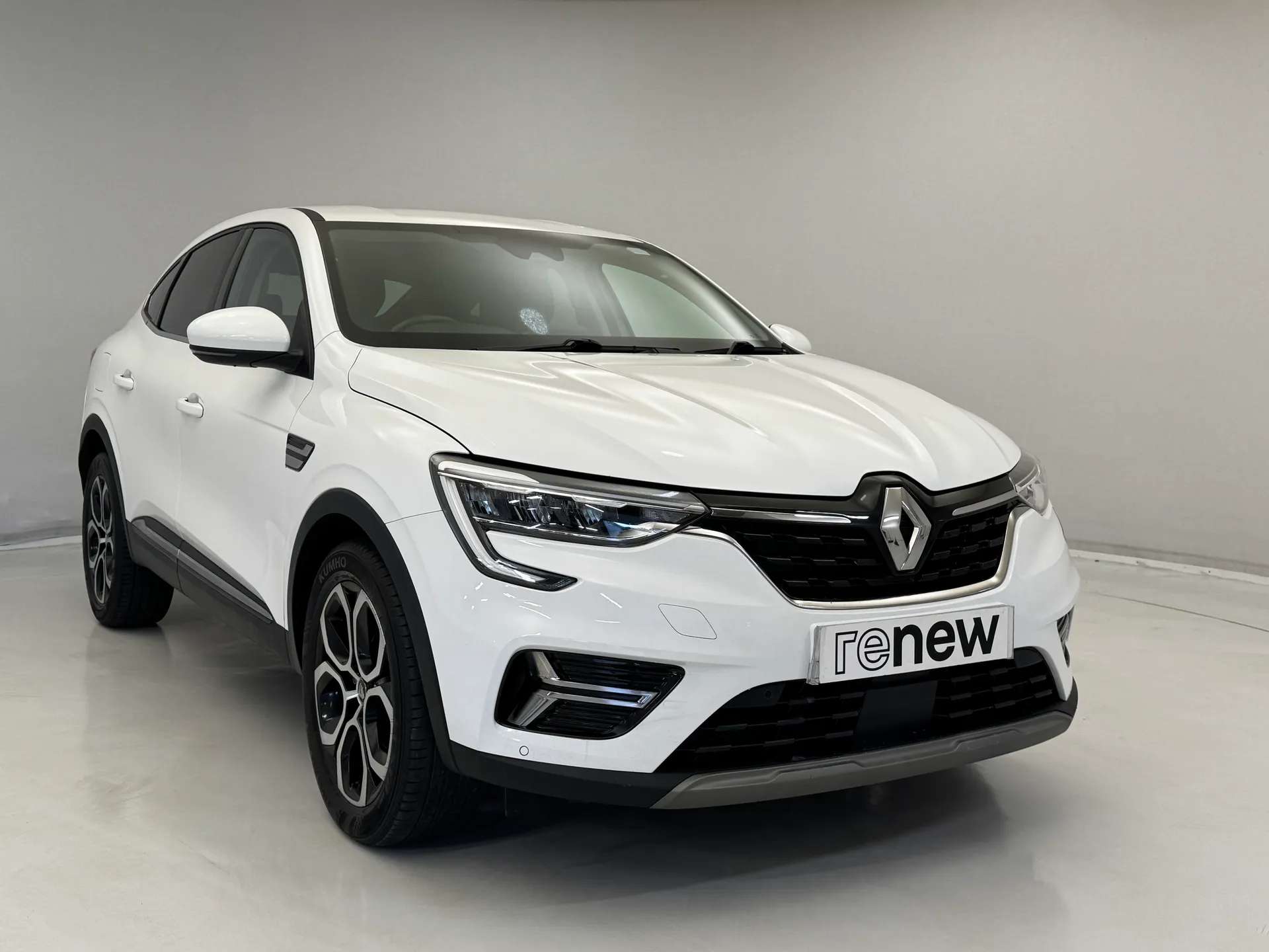 A 2022 RENAULT ARKANA 1.3 TCe Mild Hybrid 140 S Edition 5dr EDC A 2022 RENAULT ARKANA 1.3 TCe Mild Hybrid 140 S Edition 5dr EDC
