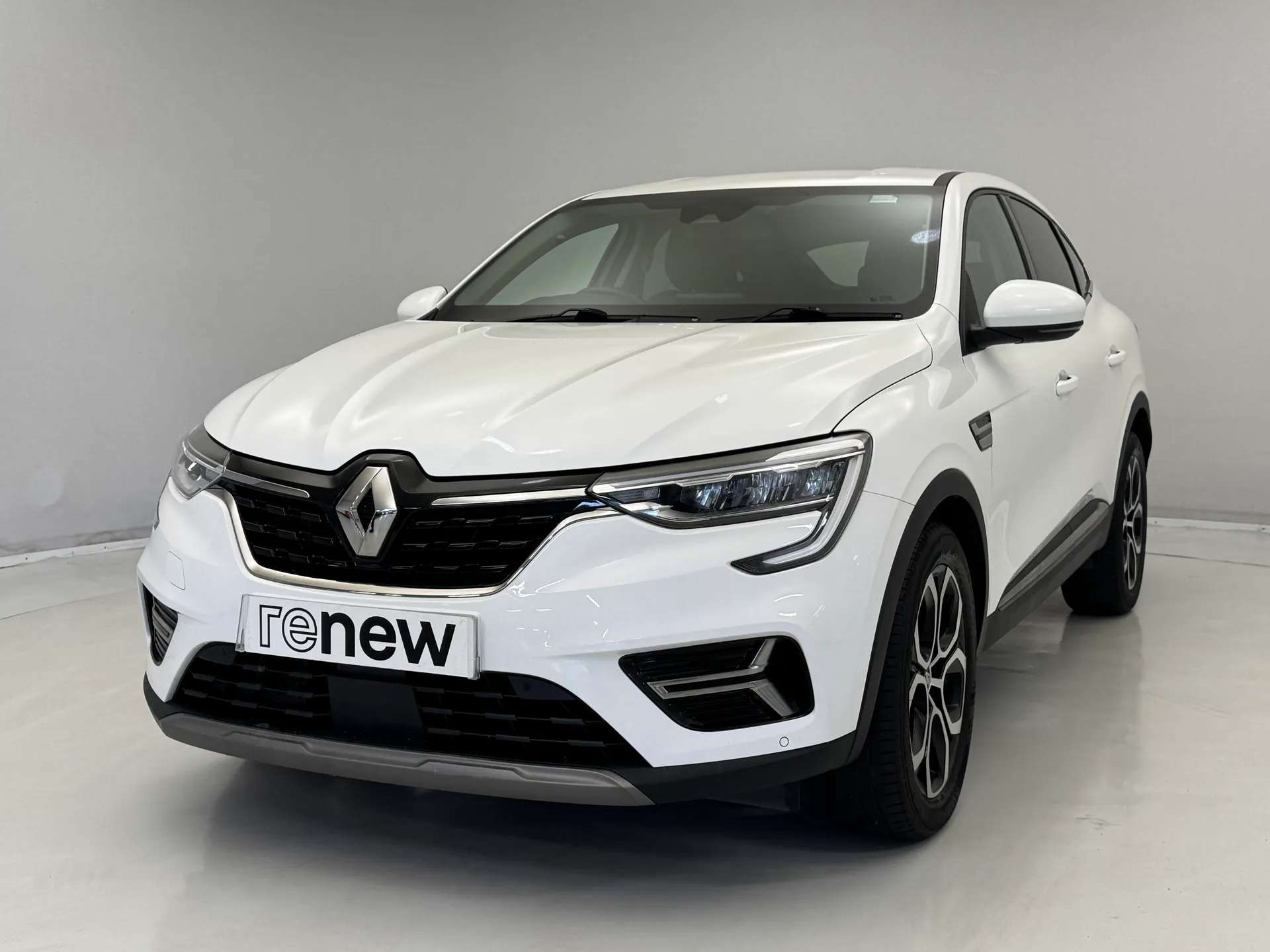 A 2022 RENAULT ARKANA 1.3 TCe Mild Hybrid 140 S Edition 5dr EDC A 2022 RENAULT ARKANA 1.3 TCe Mild Hybrid 140 S Edition 5dr EDC