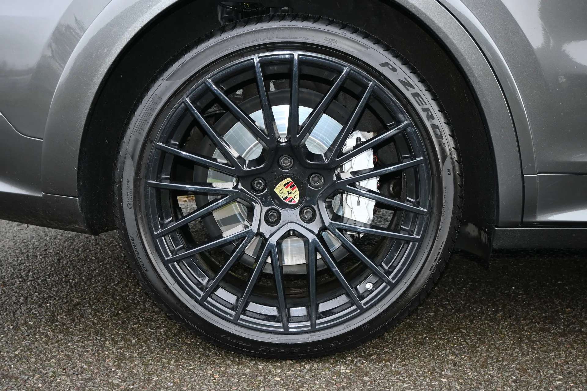 2019 PORSCHE CAYENNE 2019 PORSCHE CAYENNE