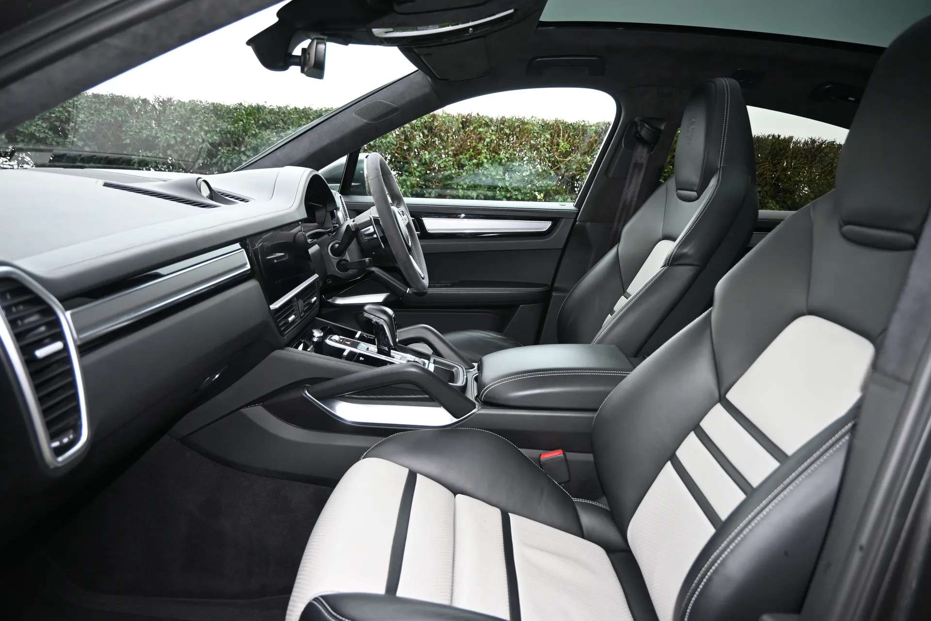 2019 PORSCHE CAYENNE 2019 PORSCHE CAYENNE