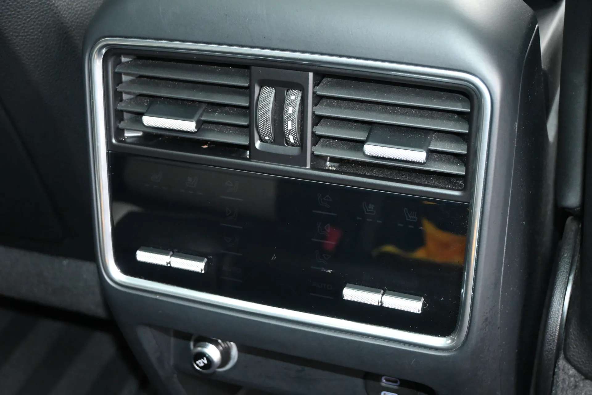 2019 PORSCHE CAYENNE 2019 PORSCHE CAYENNE