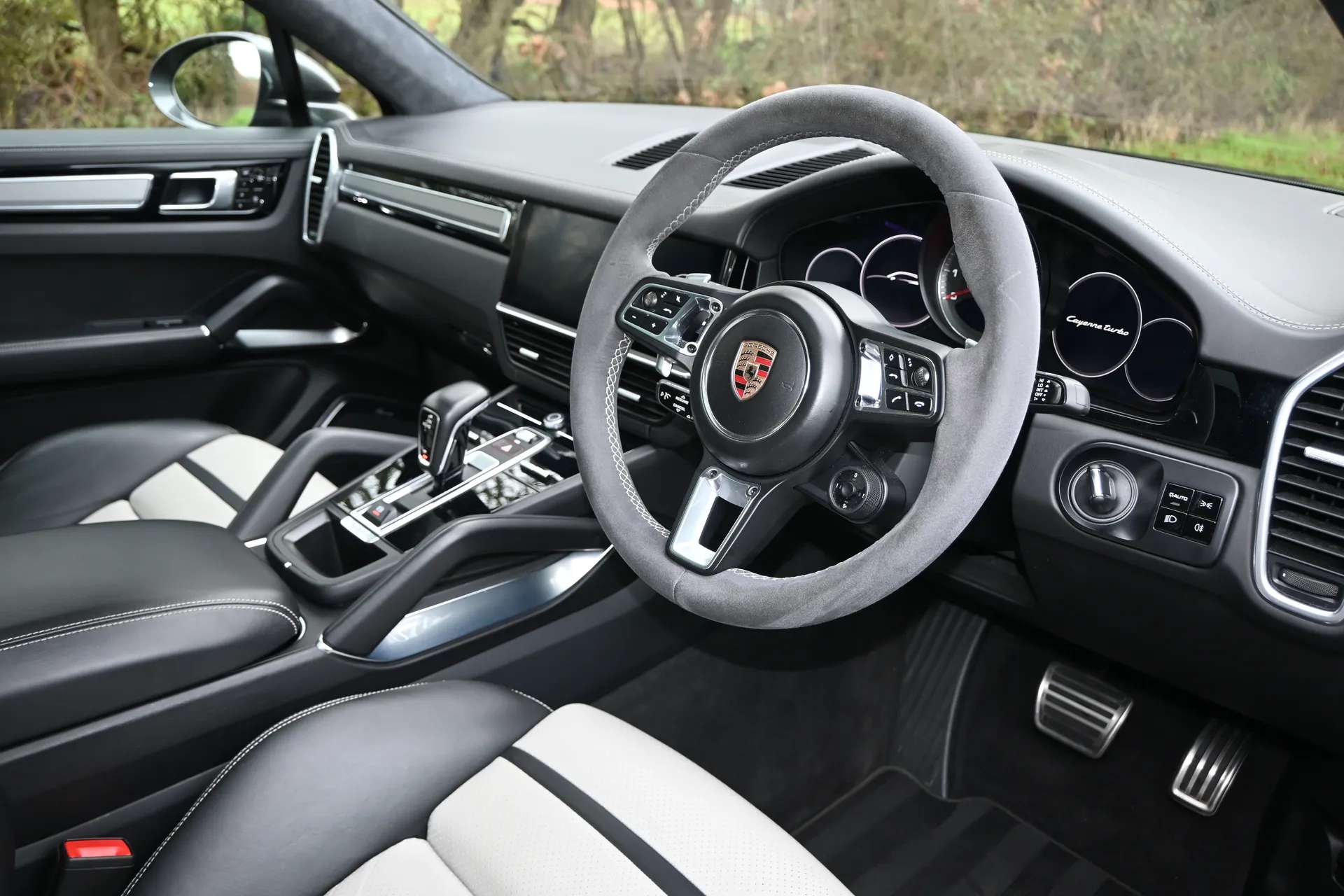 2019 PORSCHE CAYENNE 2019 PORSCHE CAYENNE