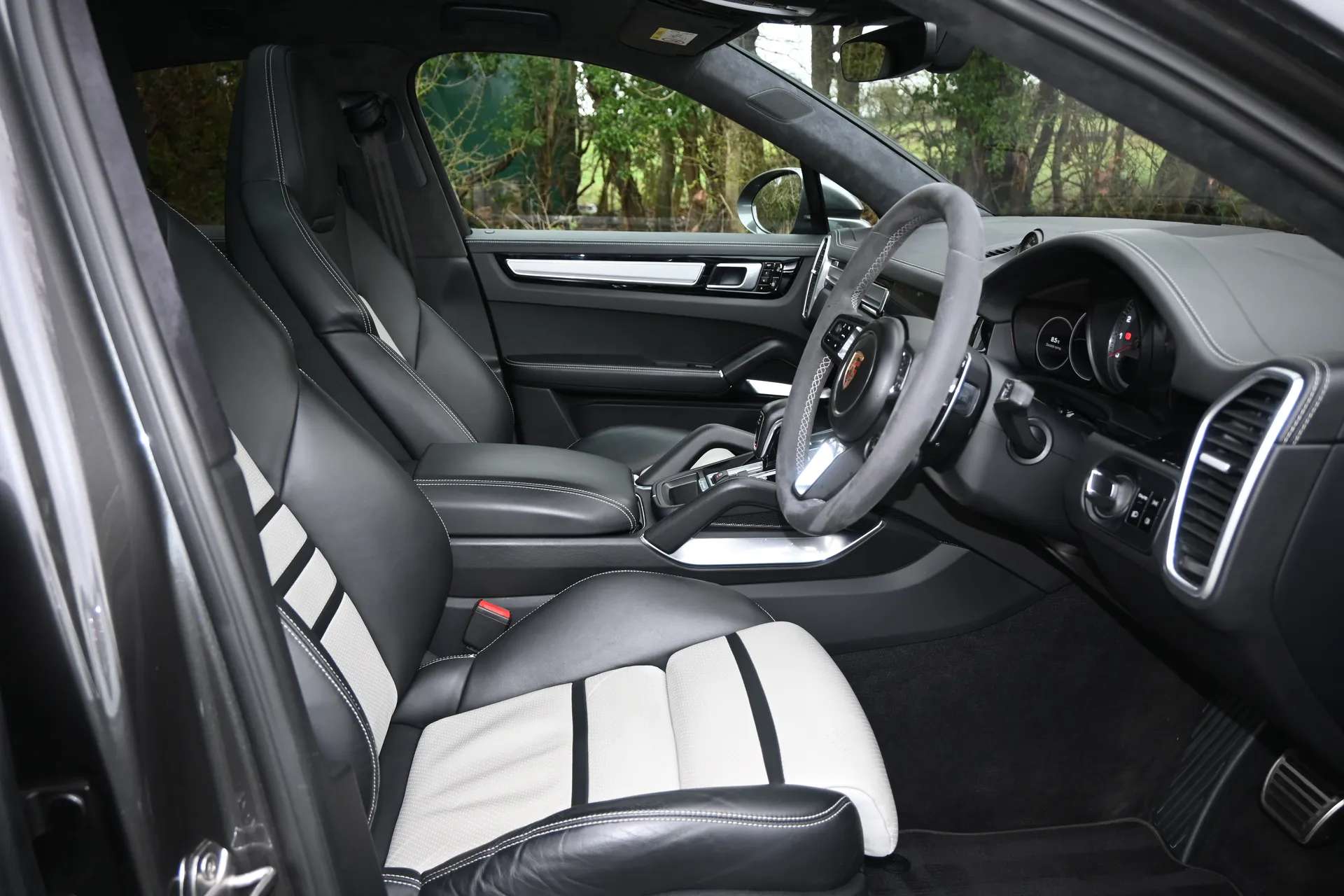 2019 PORSCHE CAYENNE 2019 PORSCHE CAYENNE