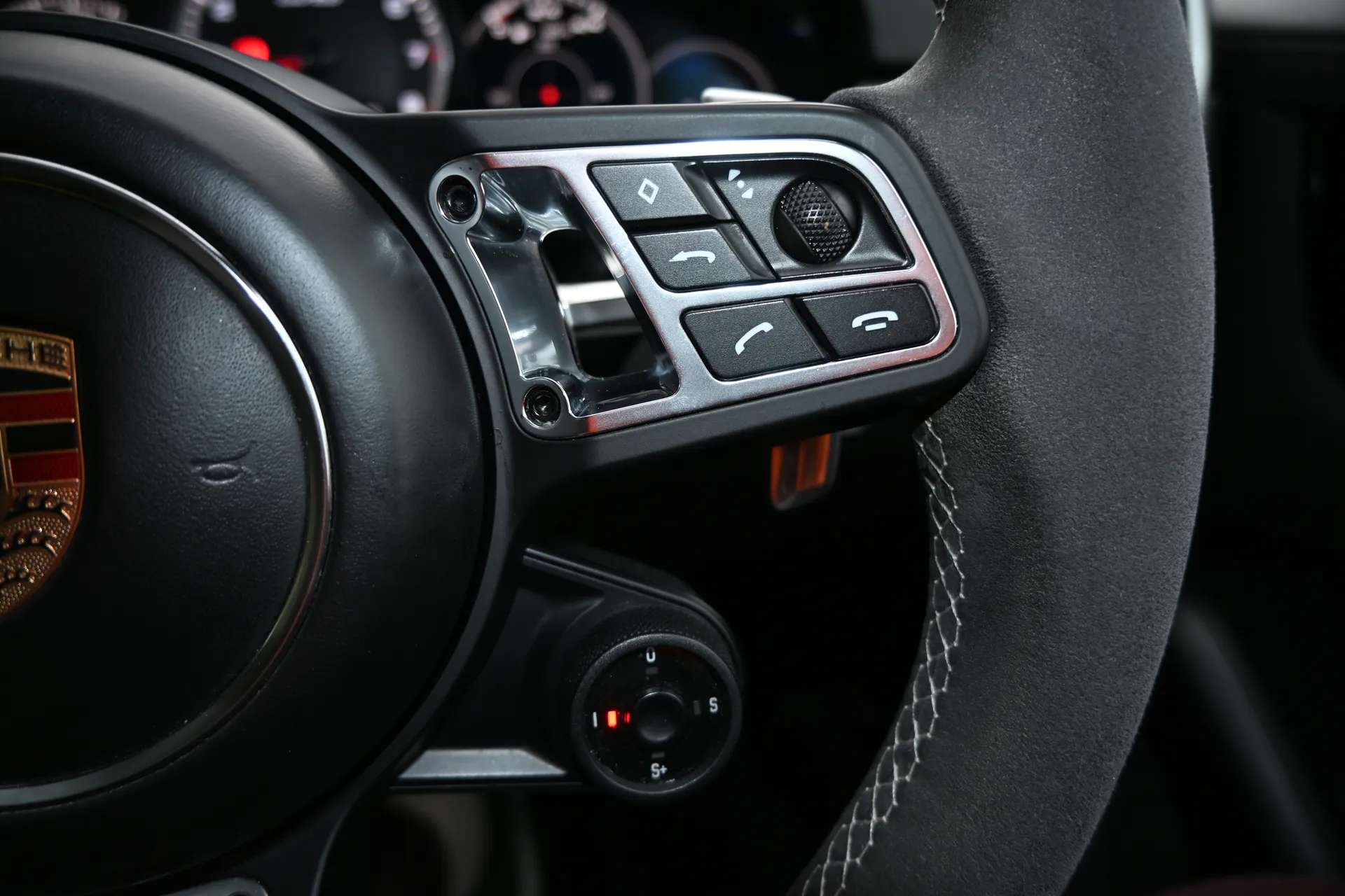 2019 PORSCHE CAYENNE 2019 PORSCHE CAYENNE